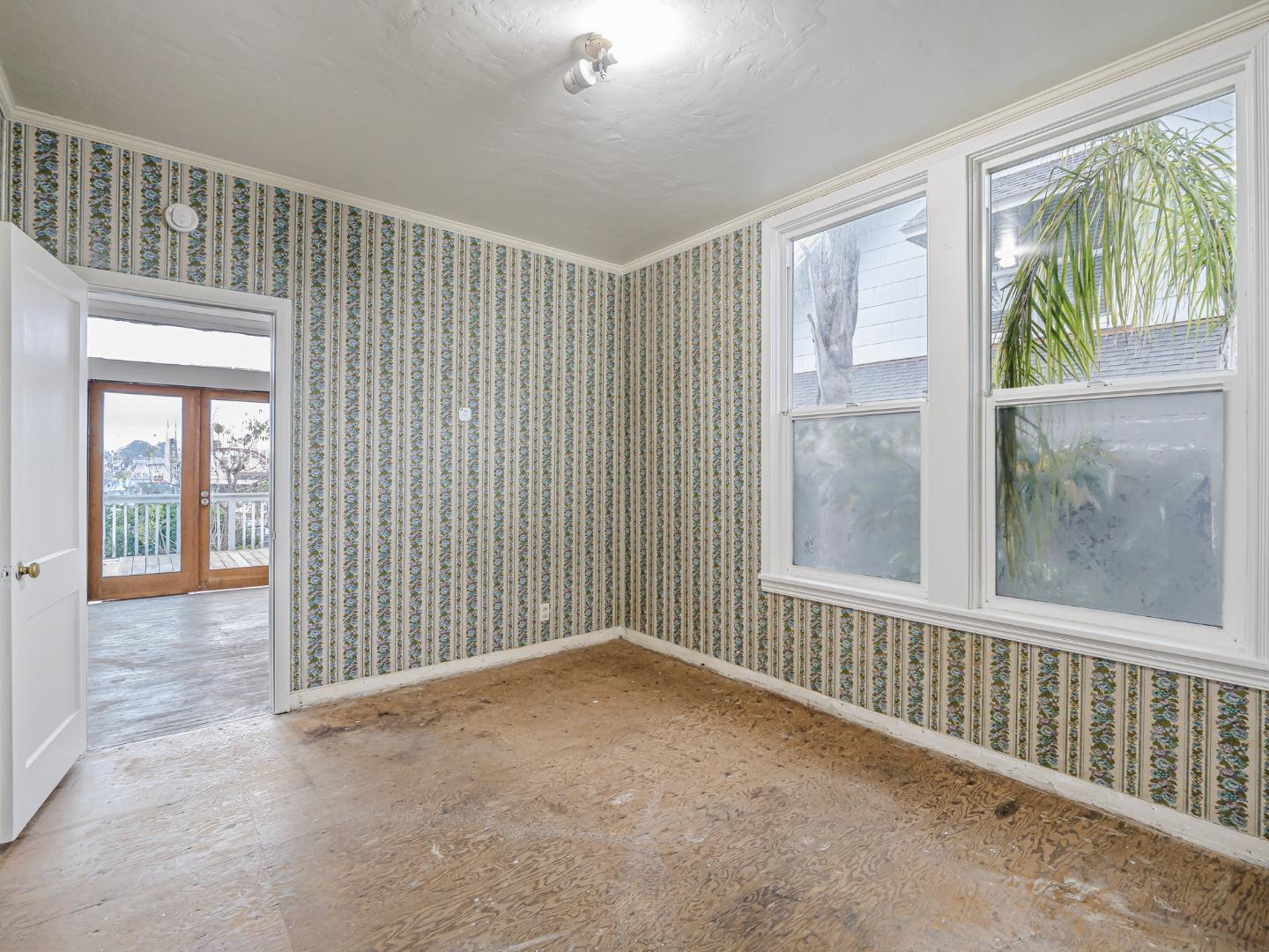 1130 East Cliff Drive