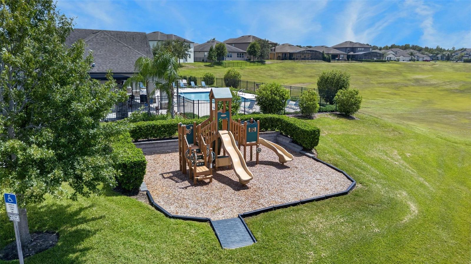 2468 VERDE VIEW DR