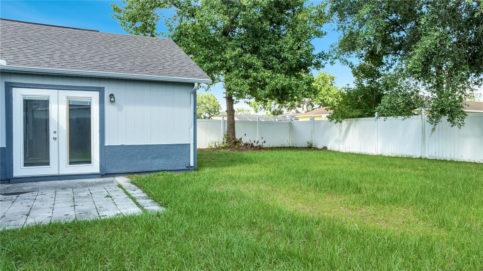 525 CARLSBAD DRIVE