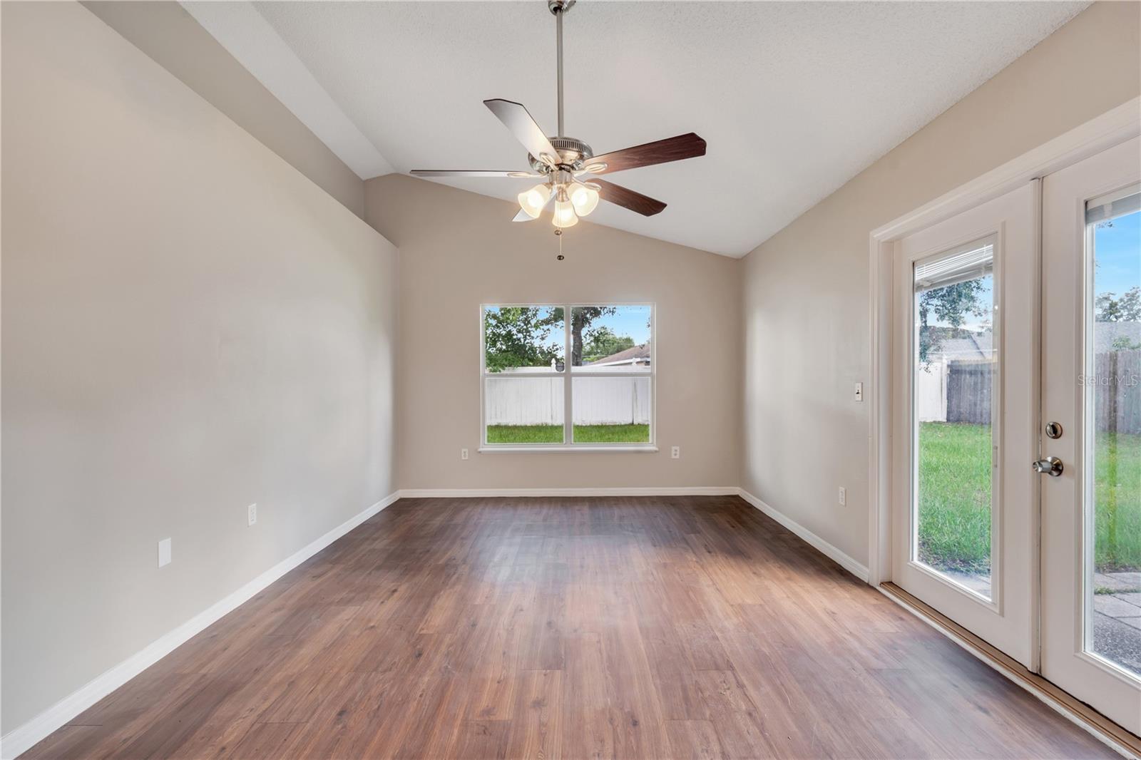 525 CARLSBAD DRIVE