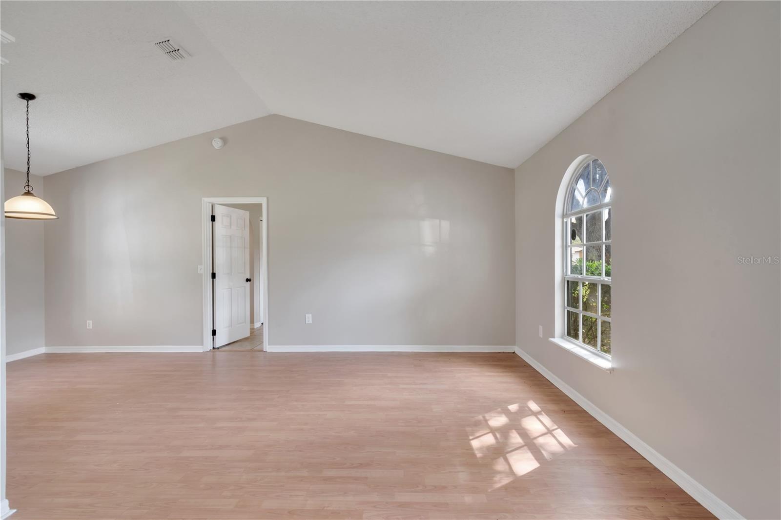 525 CARLSBAD DRIVE