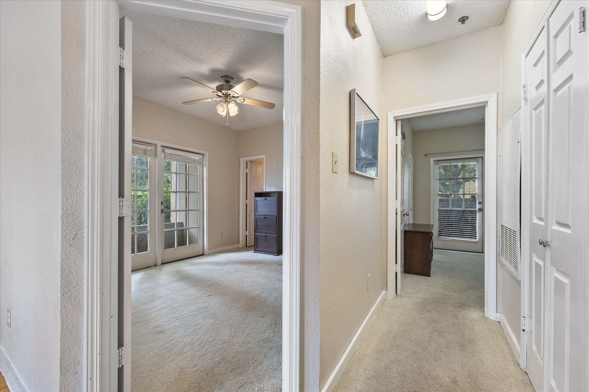 4800 W Lovers Lane 208