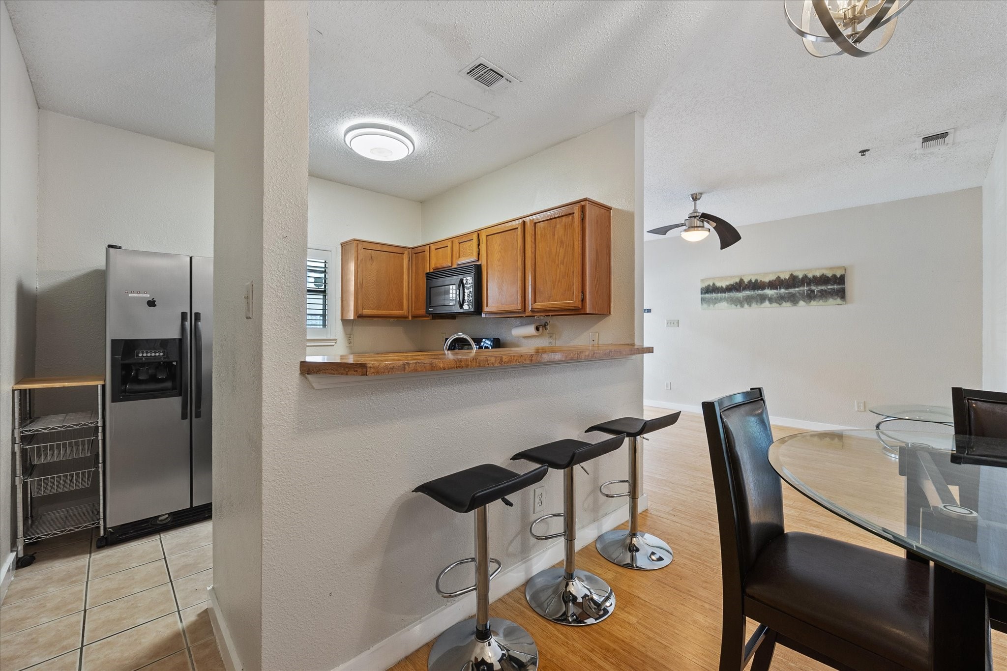 4800 W Lovers Lane 208