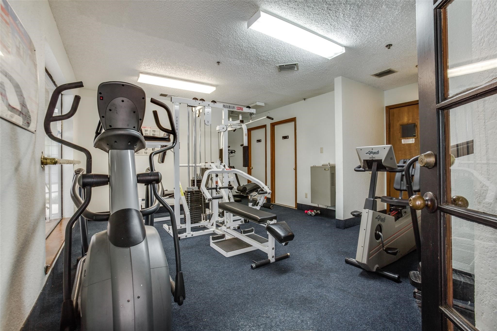 4800 W Lovers Lane 208