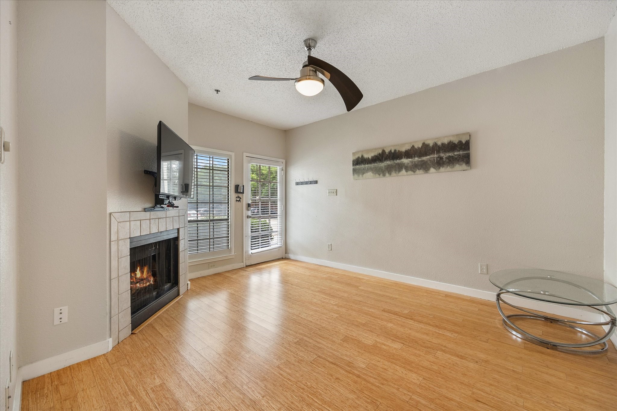 4800 W Lovers Lane 208