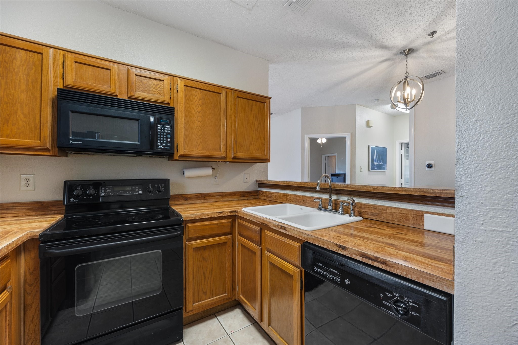 4800 W Lovers Lane 208