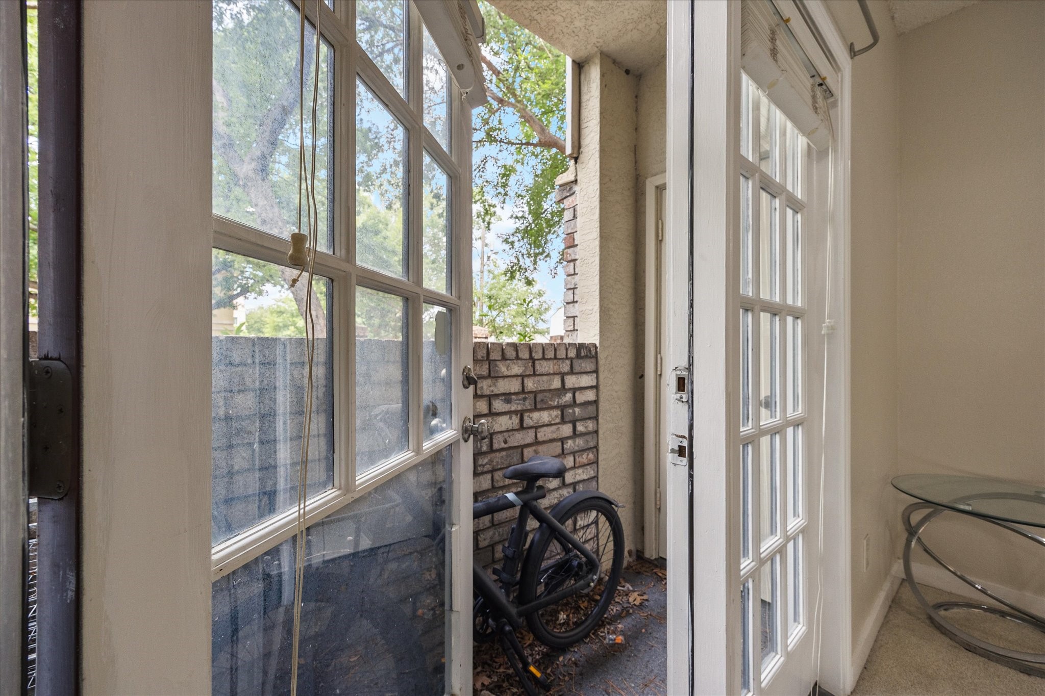 4800 W Lovers Lane 208