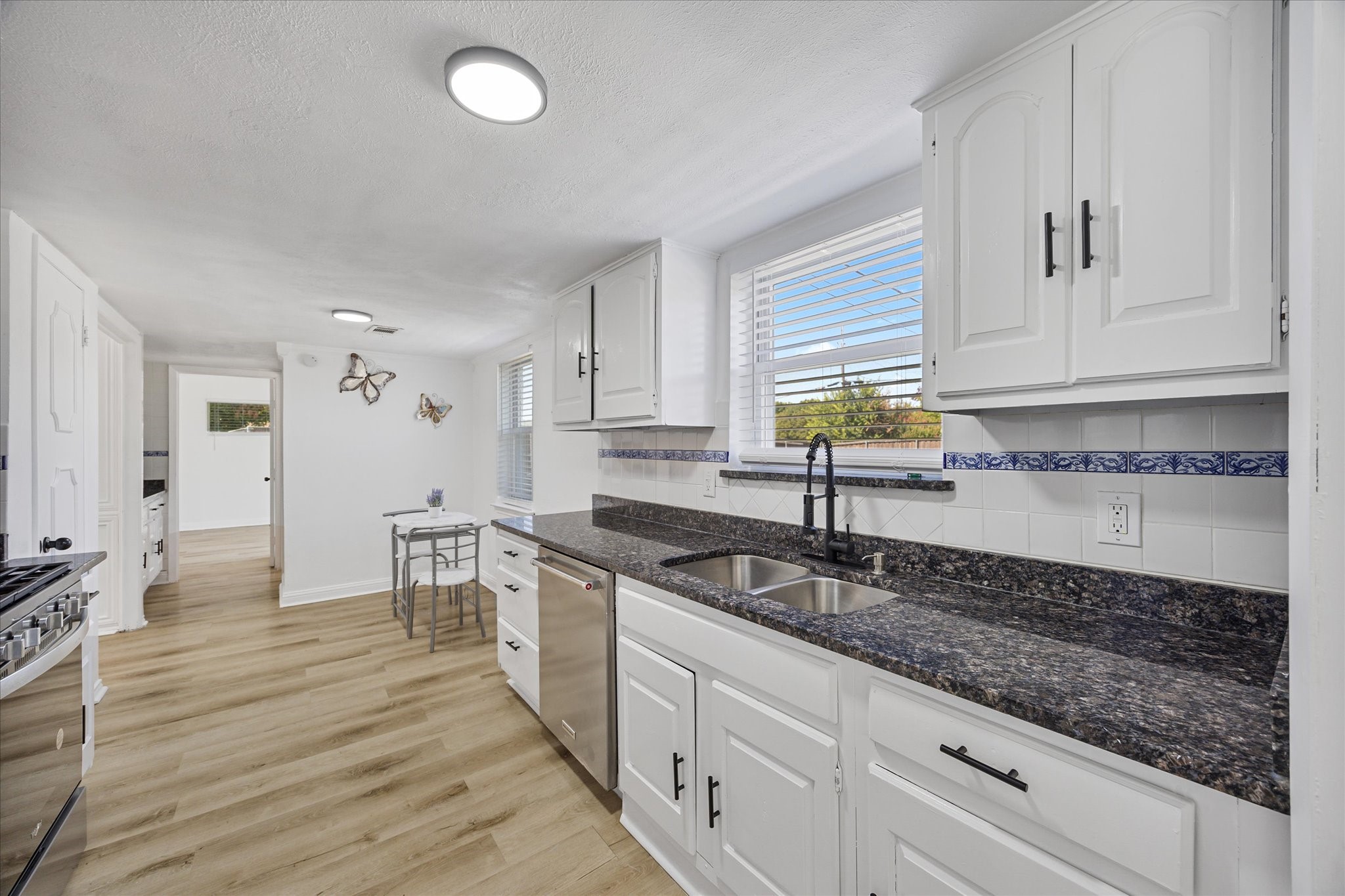 2831 Greenhill Drive
