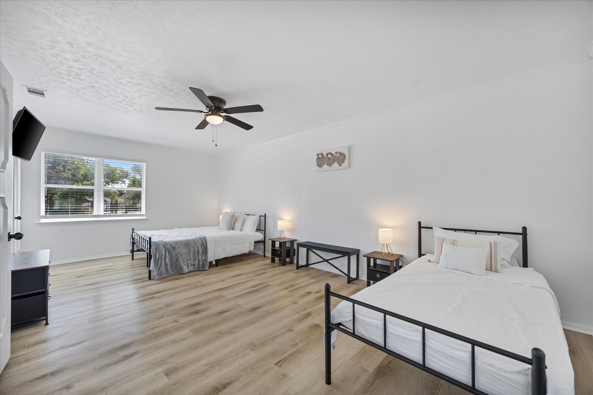 2831 Greenhill Drive