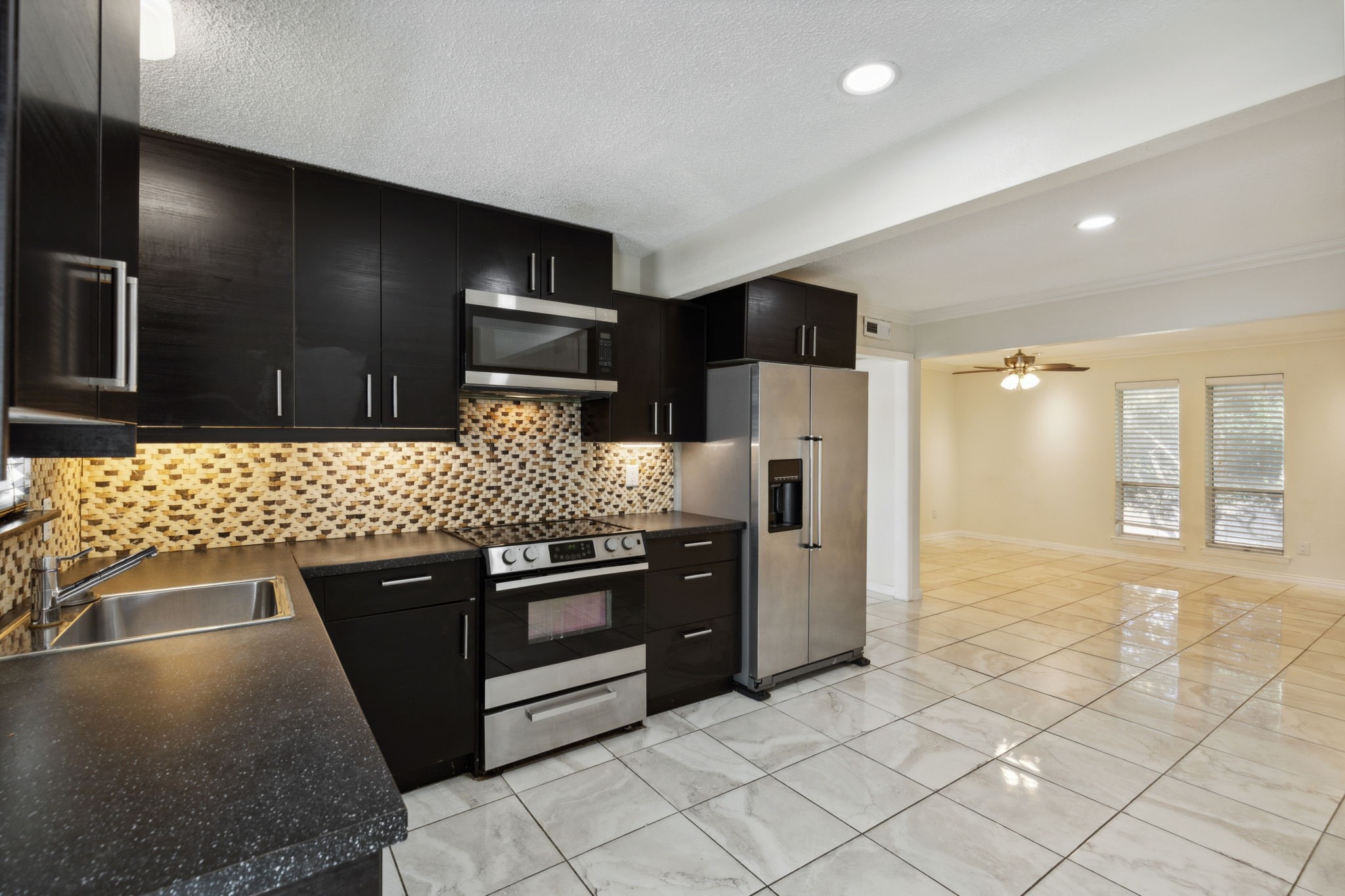 5086 Matilda Street 216