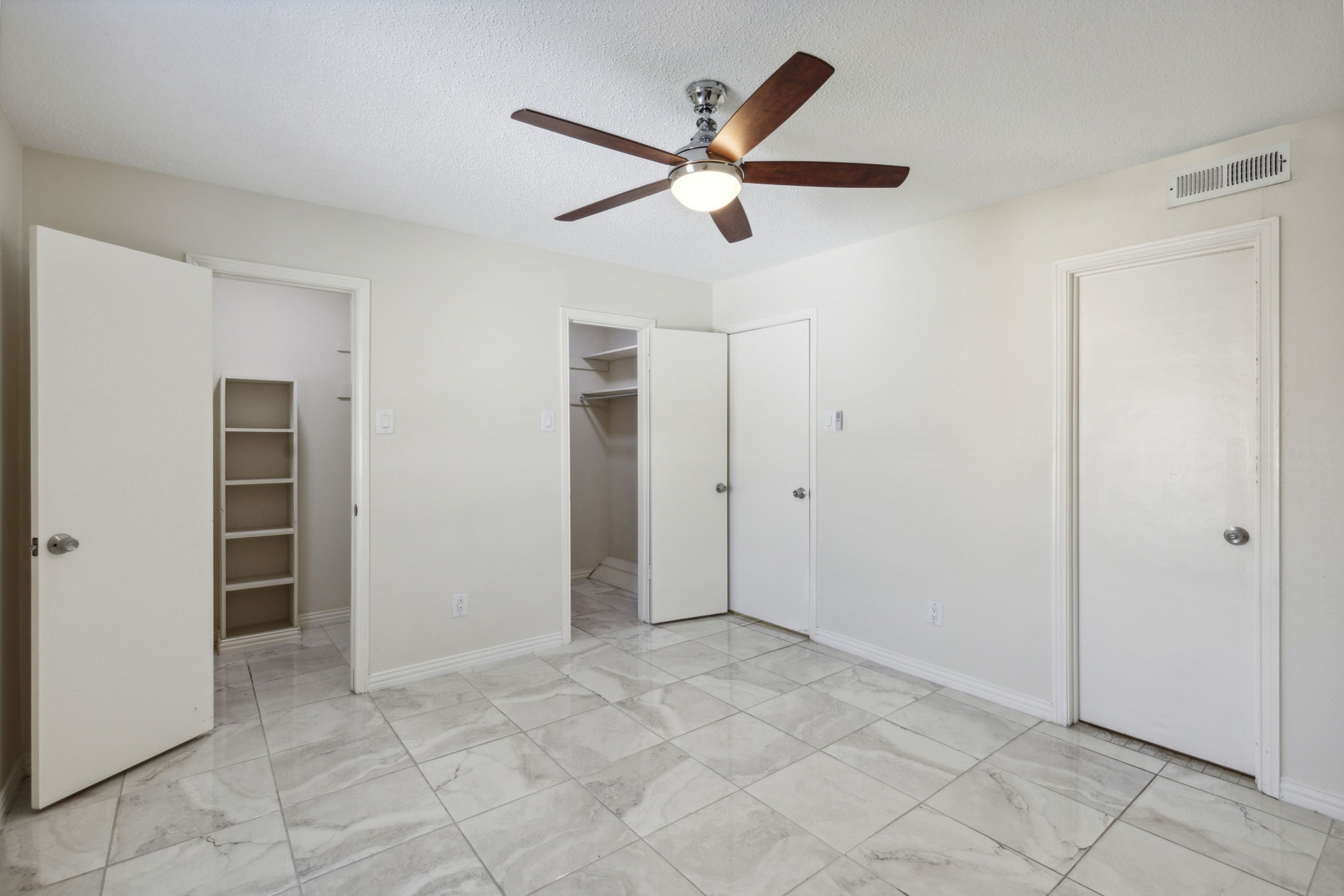 5086 Matilda Street 216