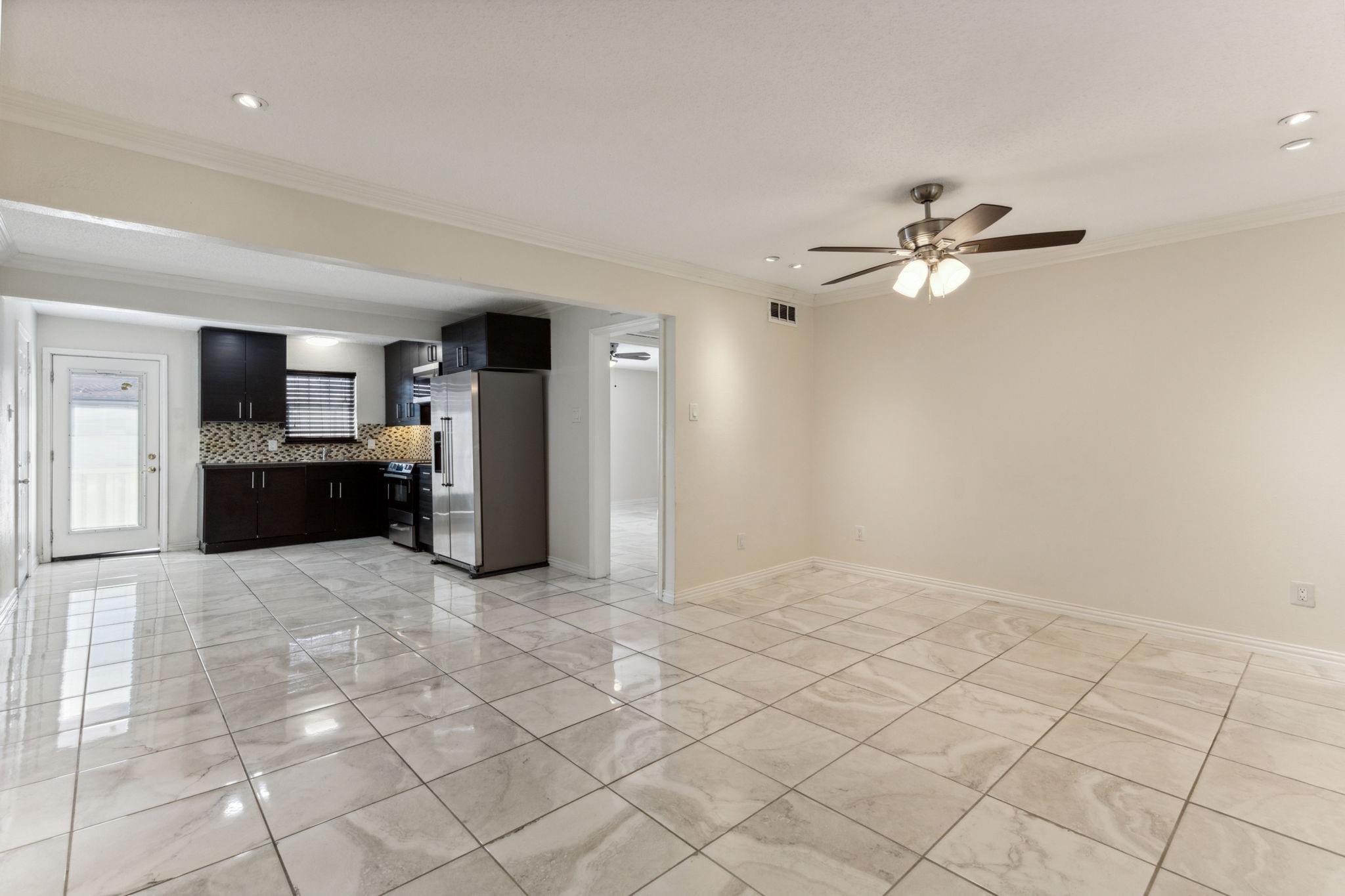 5086 Matilda Street 216