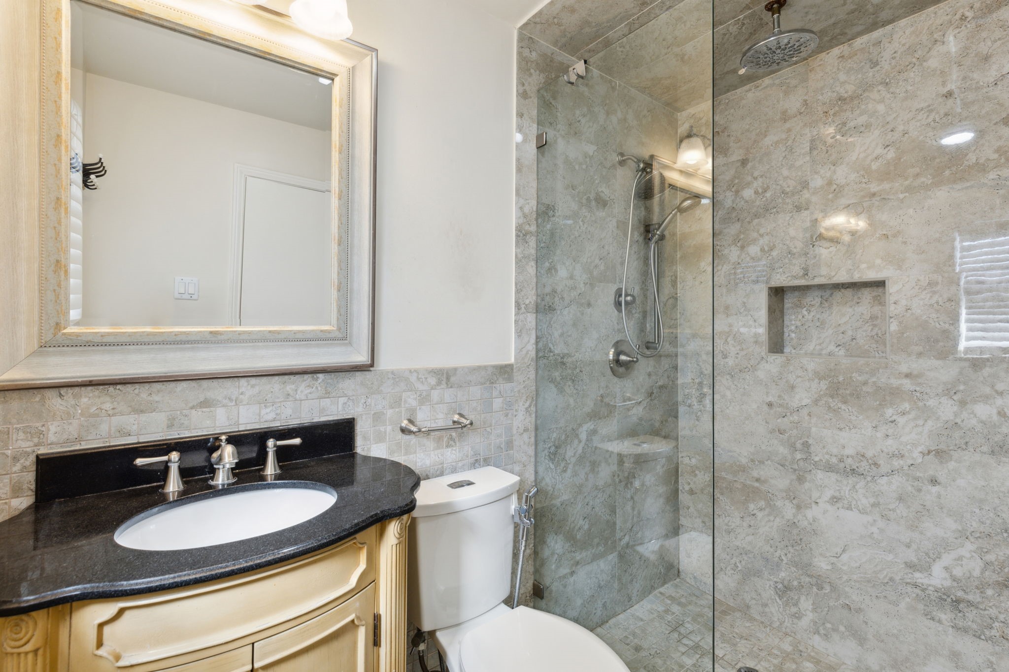5086 Matilda Street 216