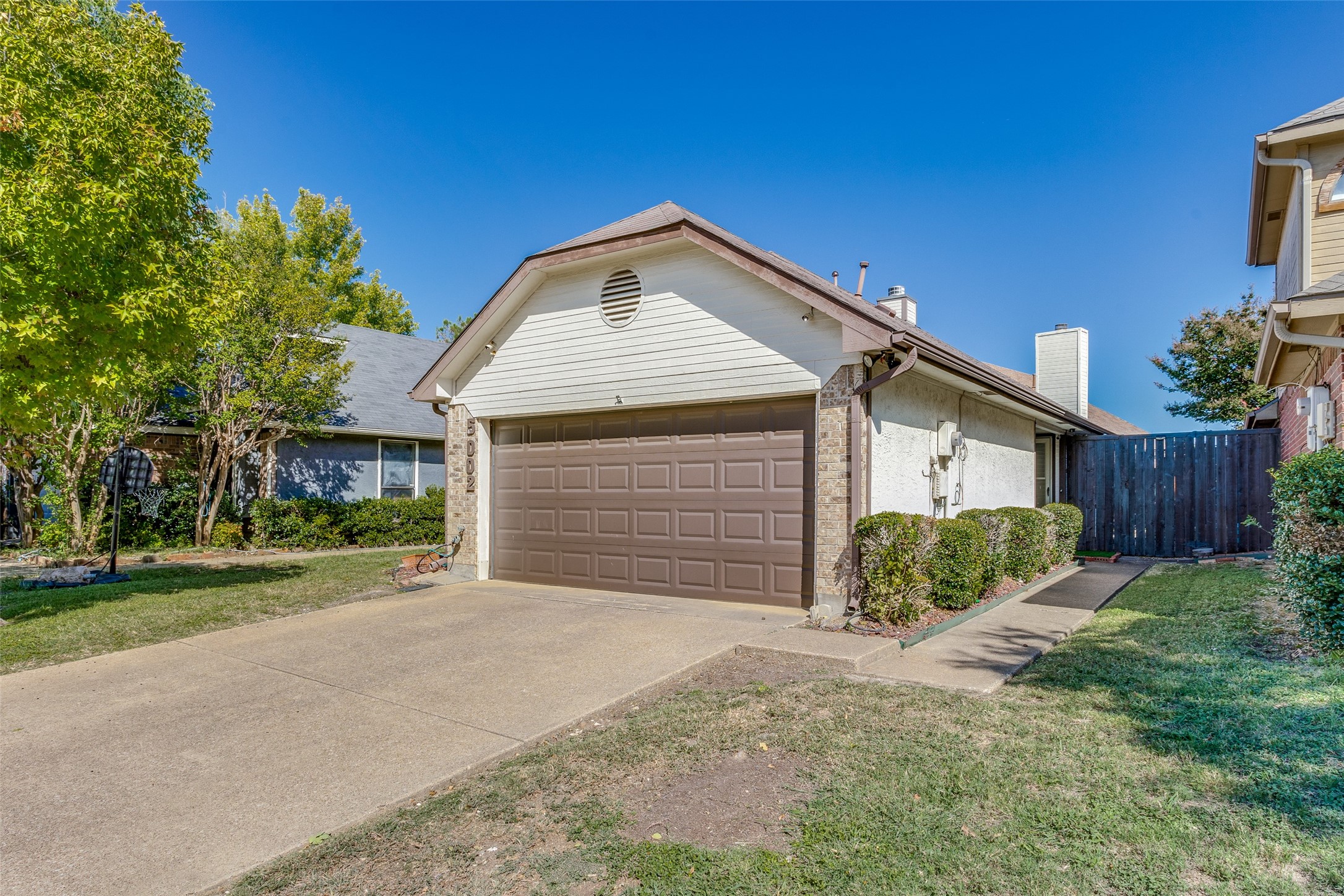 5002 Tree Top Lane