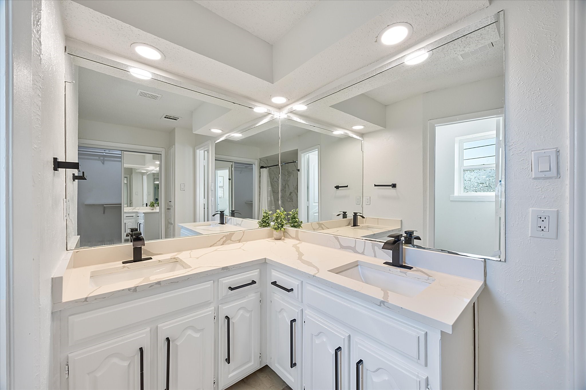 126 Ridgegate Drive