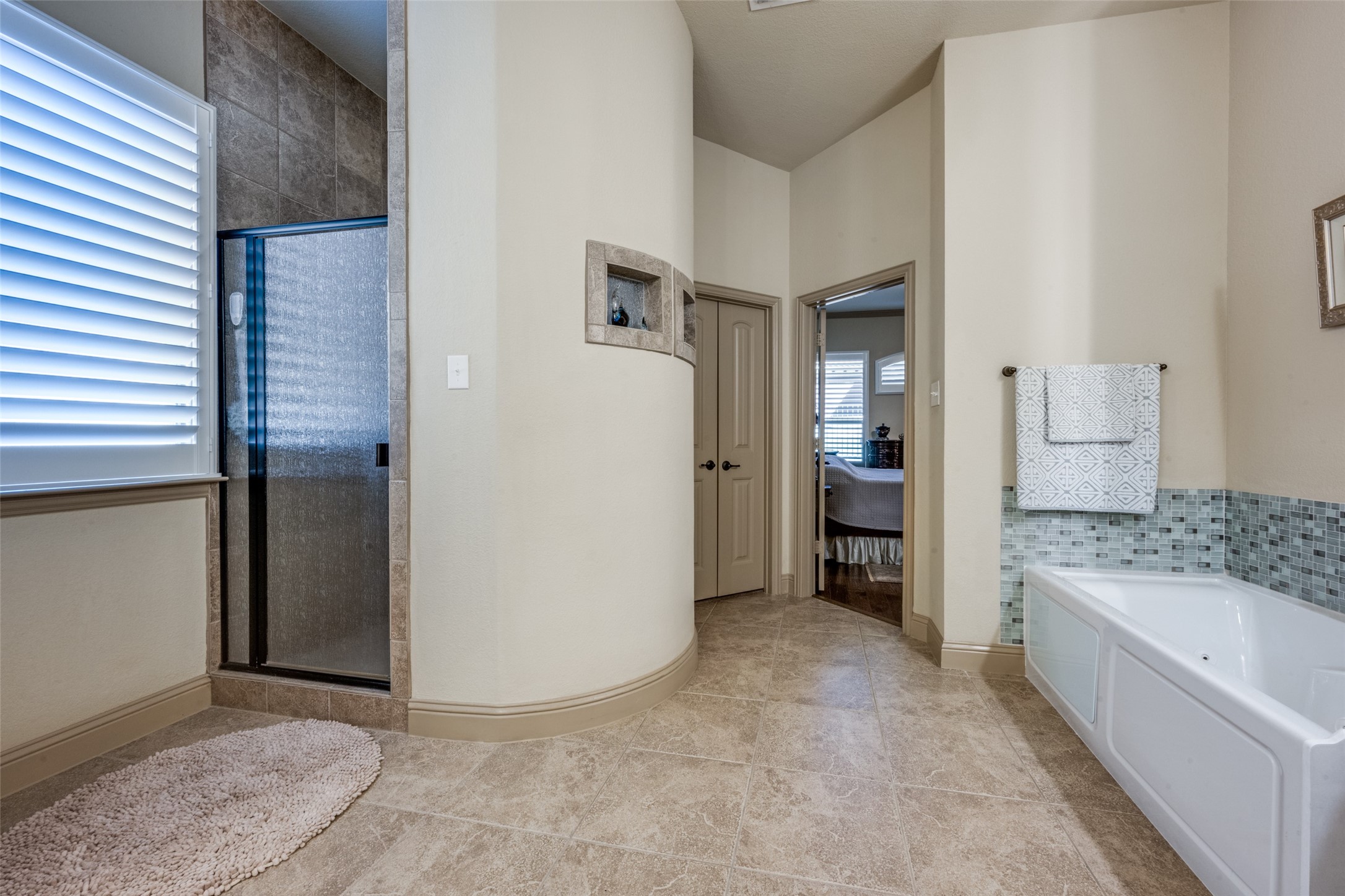 2901 Bella Lago Drive