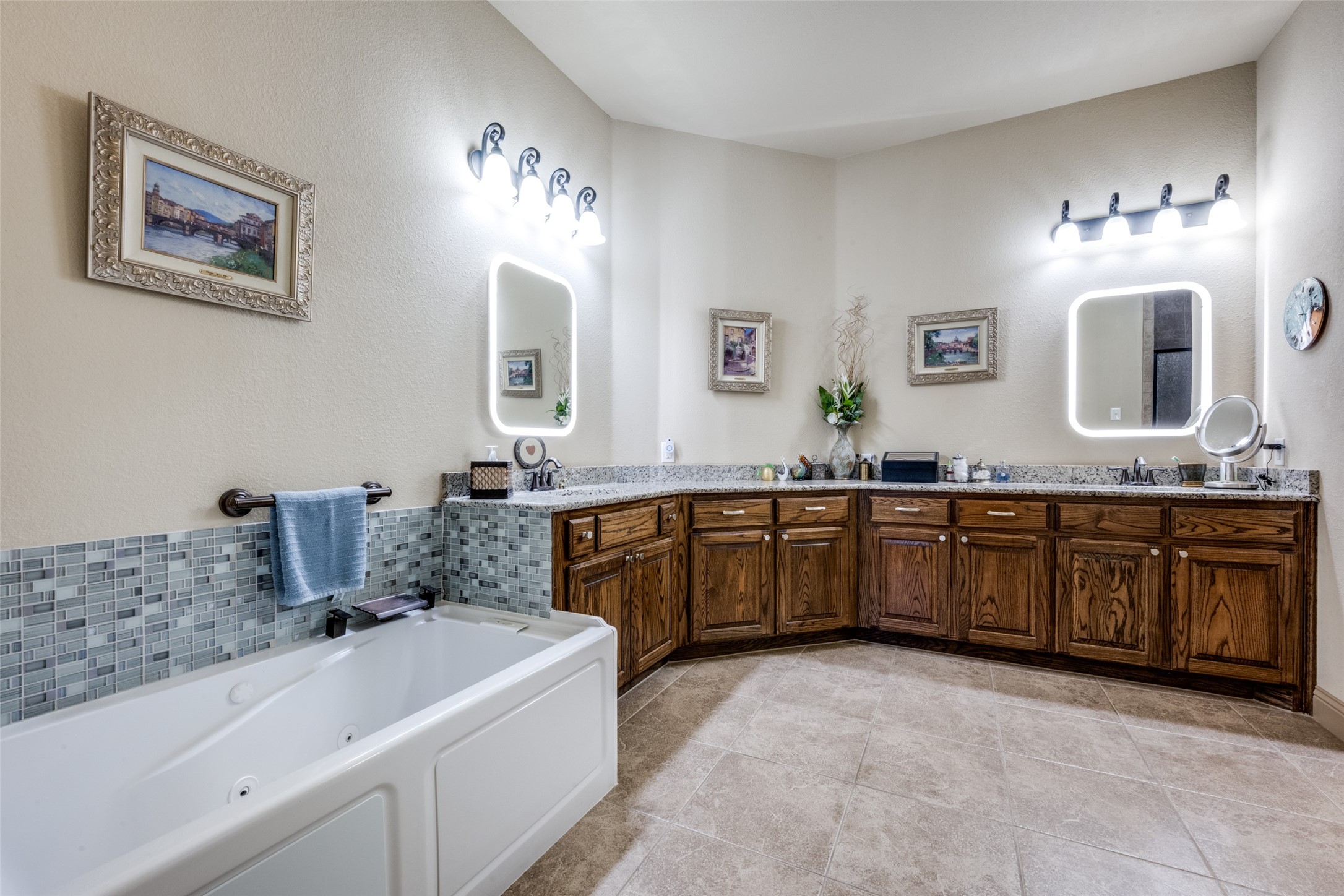 2901 Bella Lago Drive