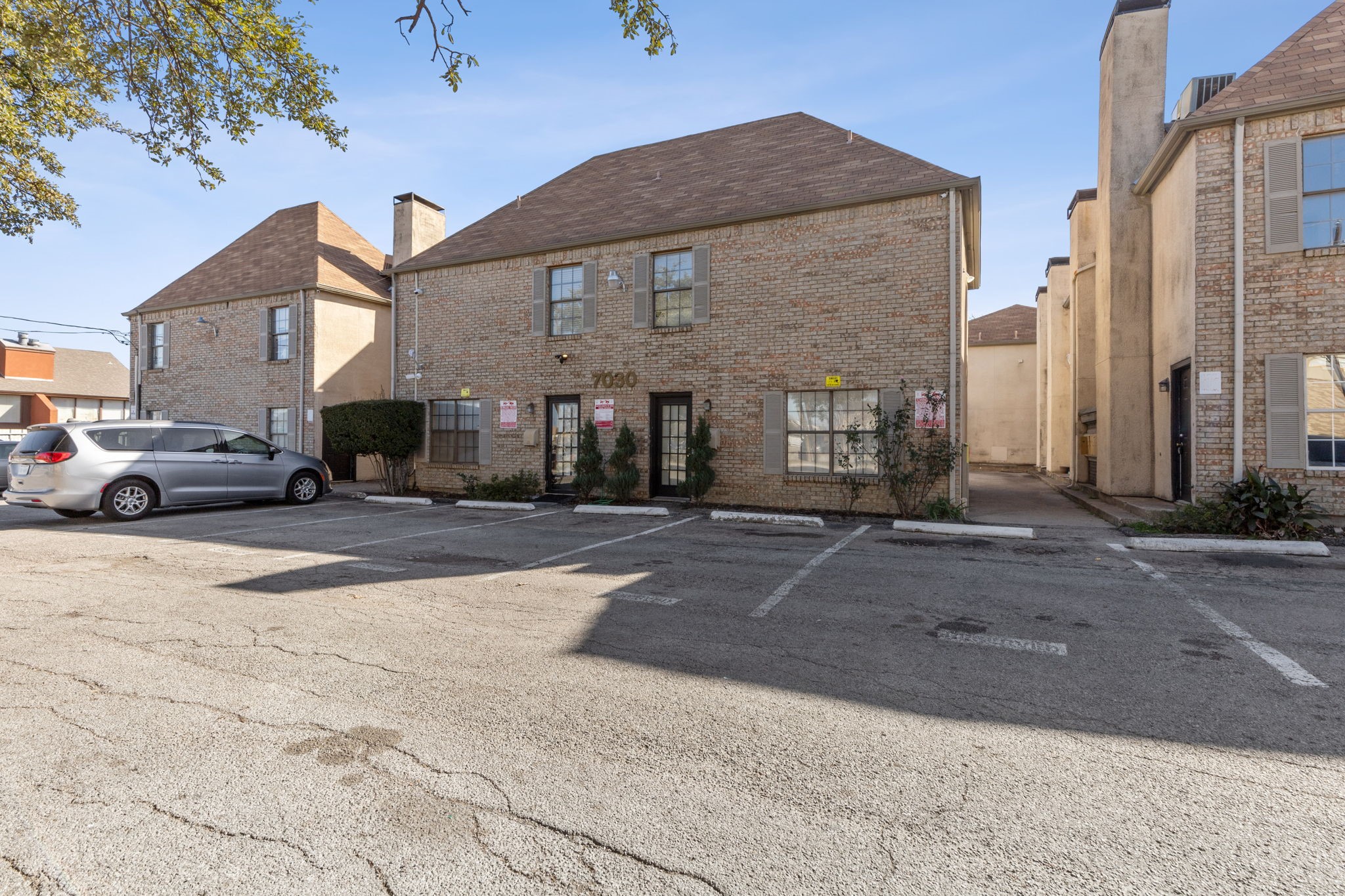 7030 Fair Oaks Avenue 111
