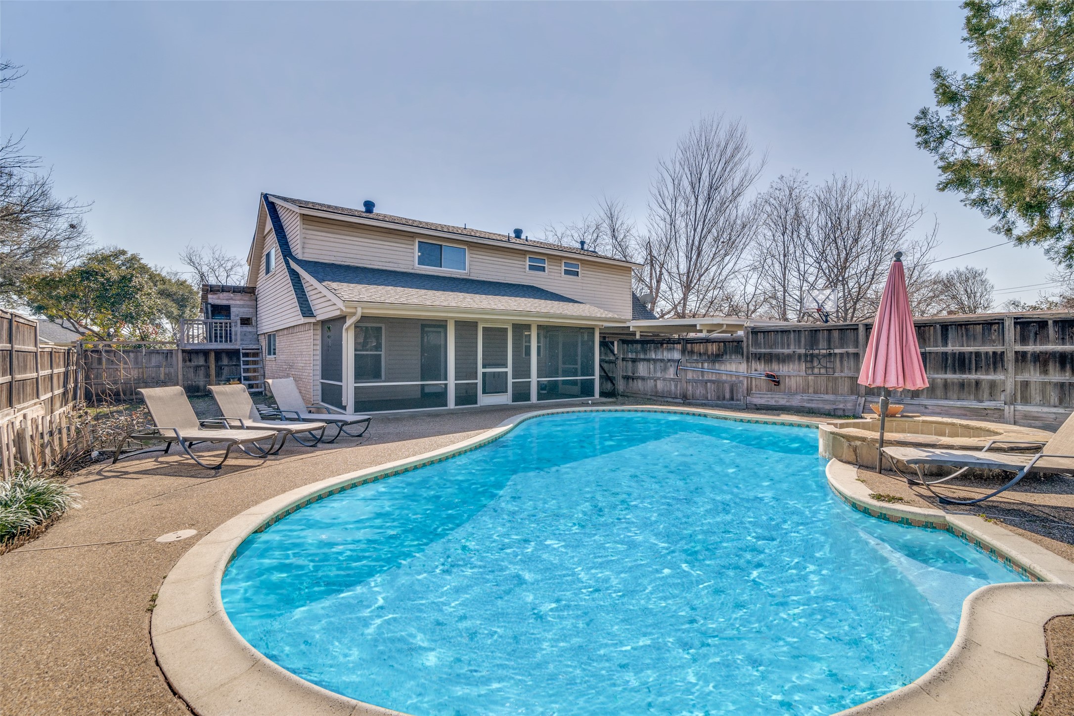 549 Summit Drive