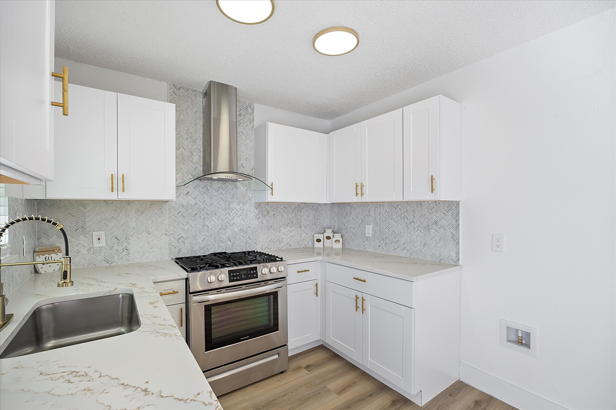 3202 Lariat Lane
