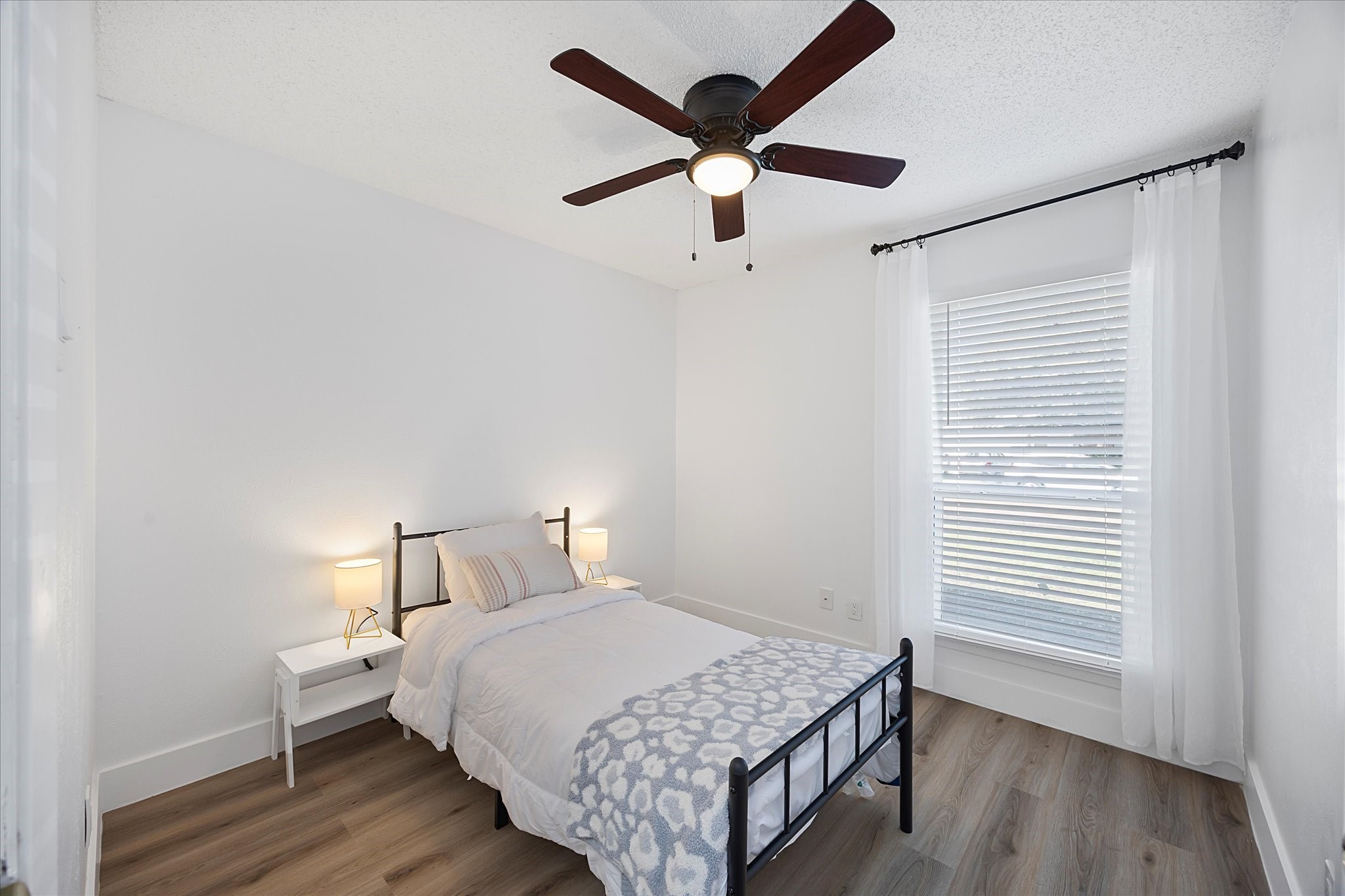 3202 Lariat Lane