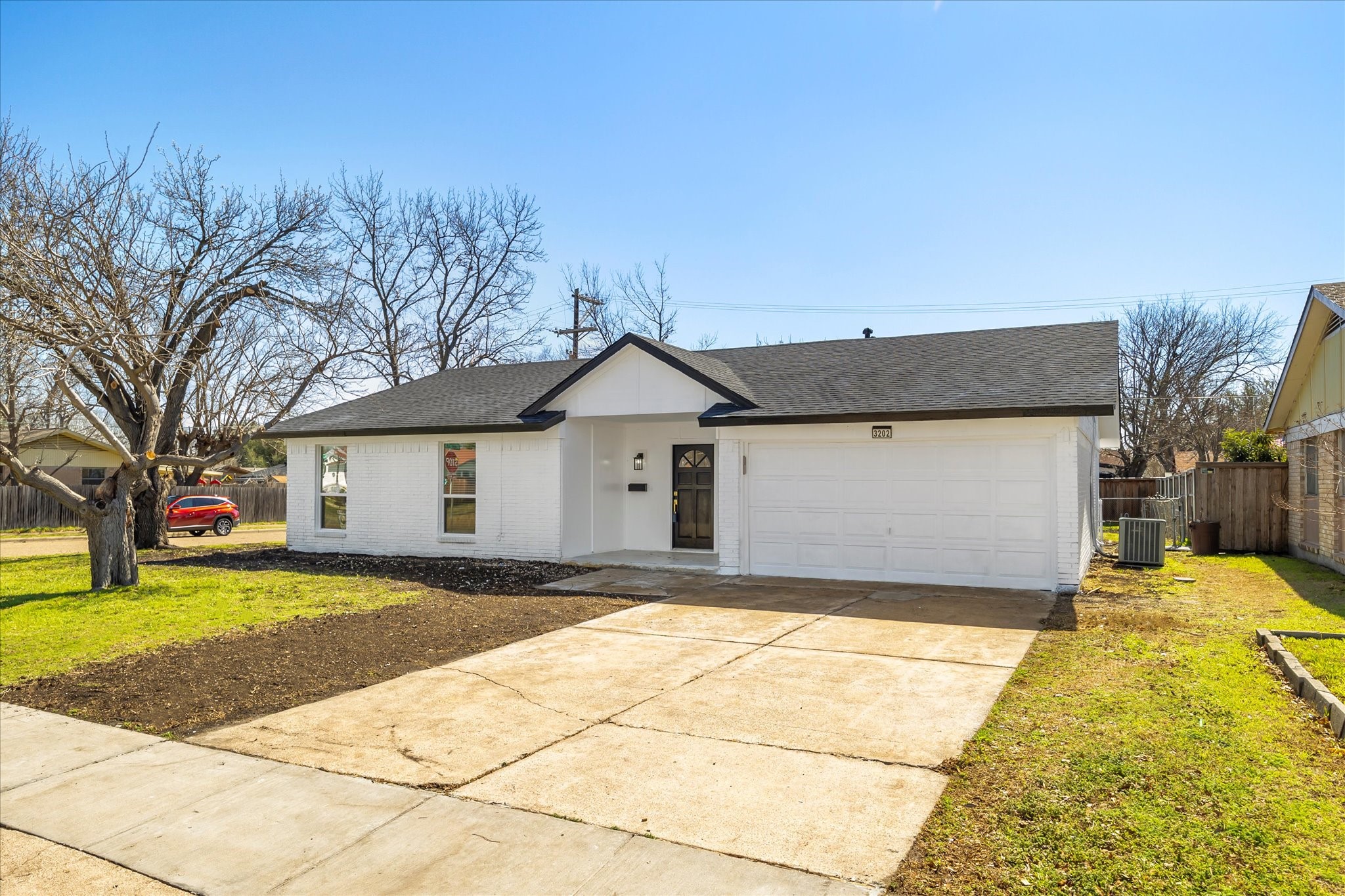 3202 Lariat Lane