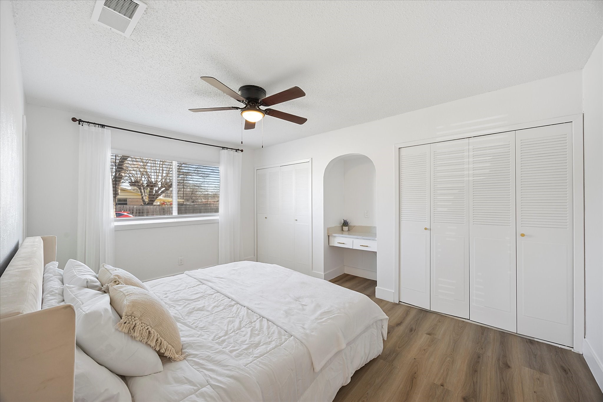 3202 Lariat Lane