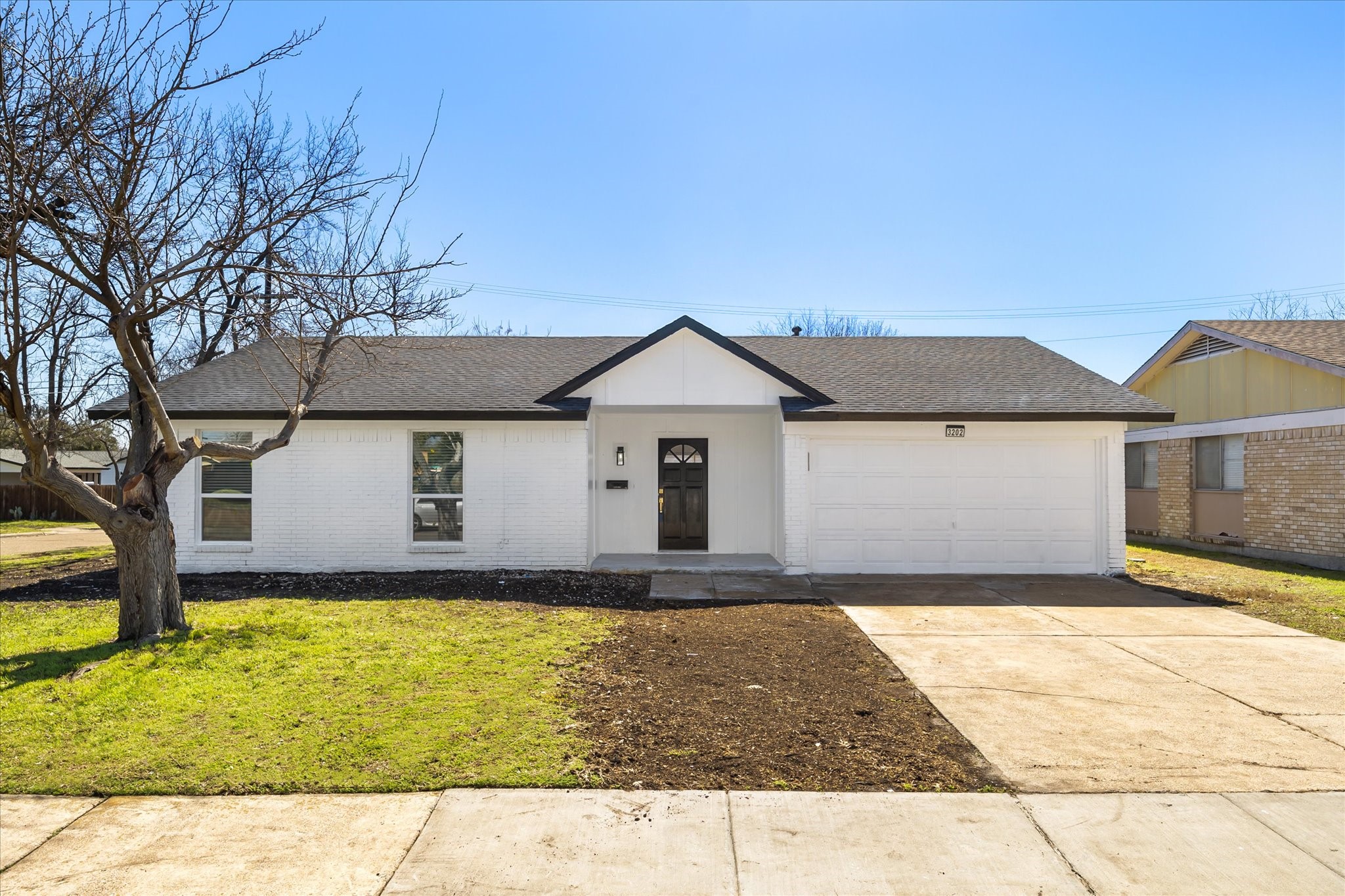 3202 Lariat Lane