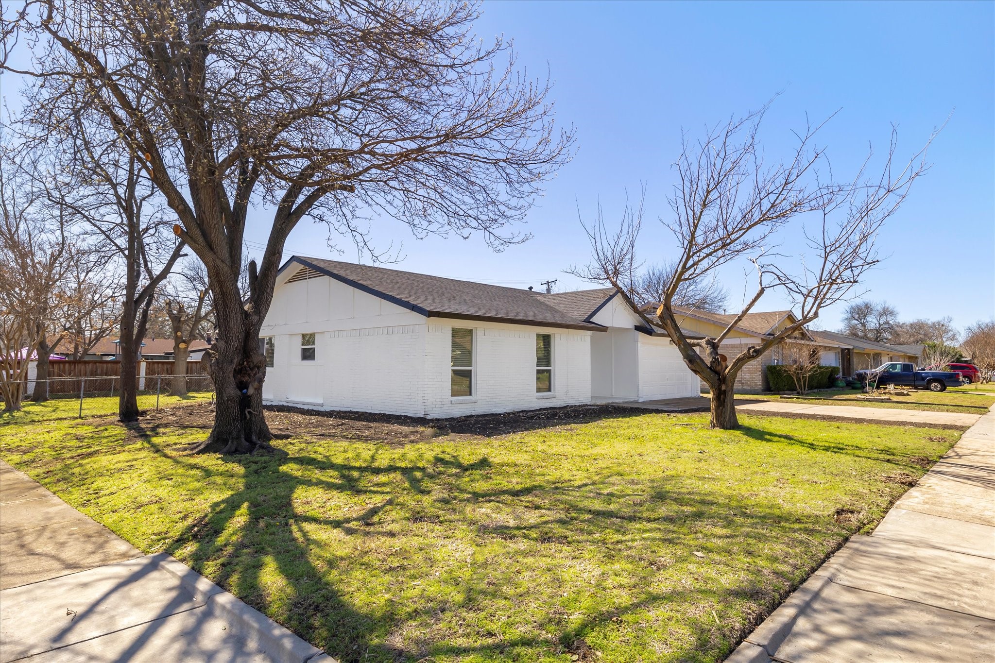 3202 Lariat Lane