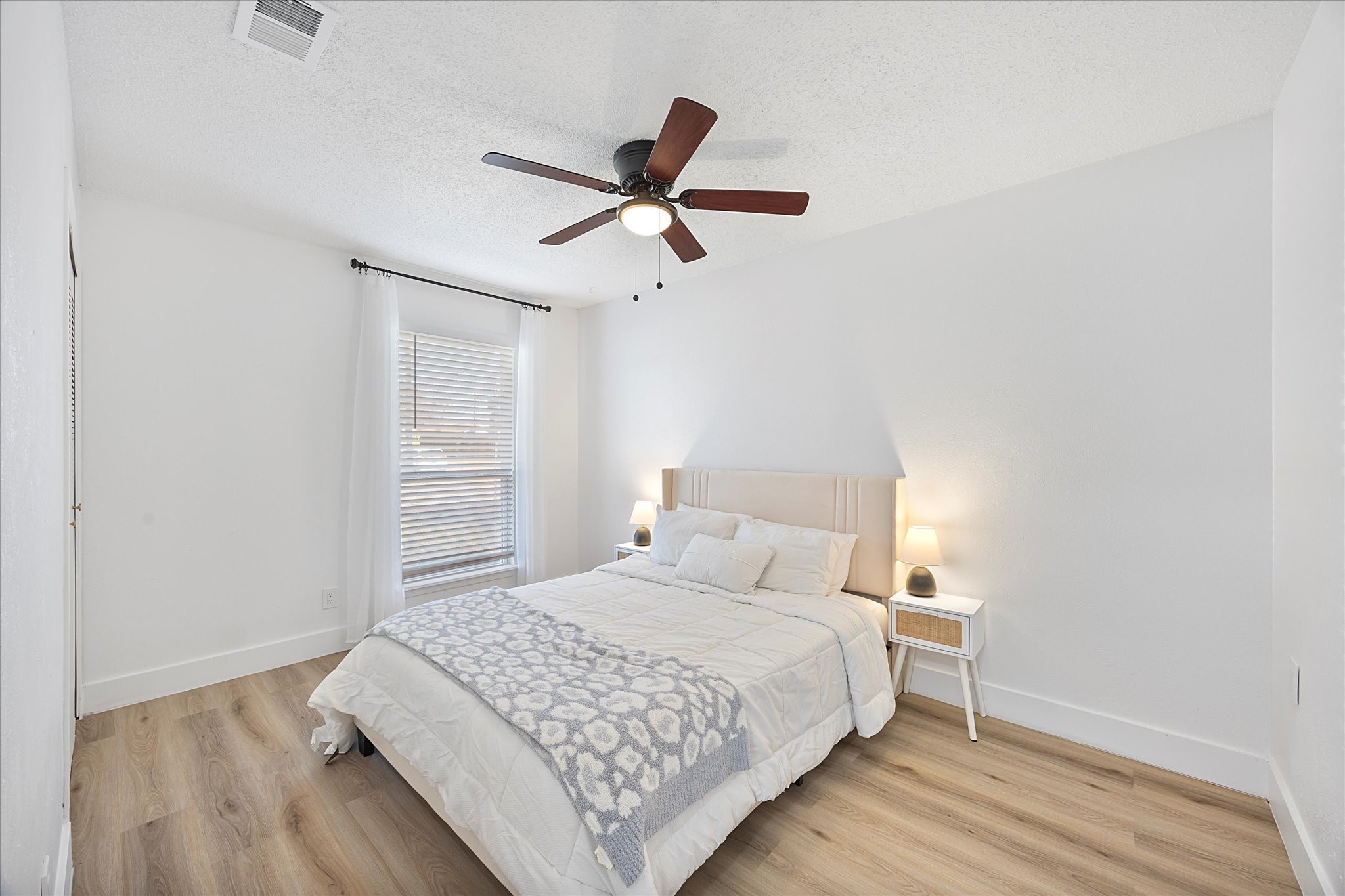 3202 Lariat Lane