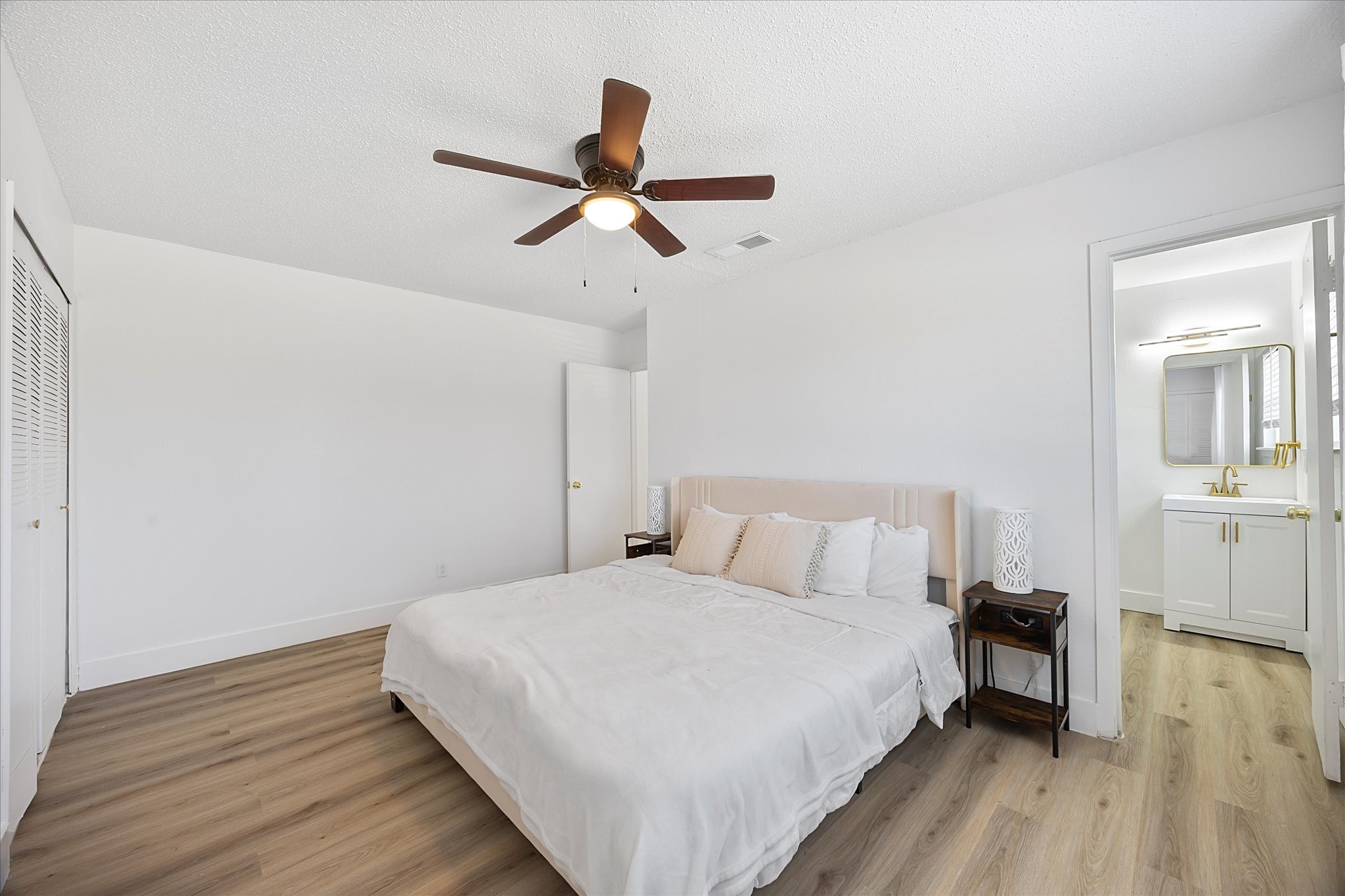 3202 Lariat Lane