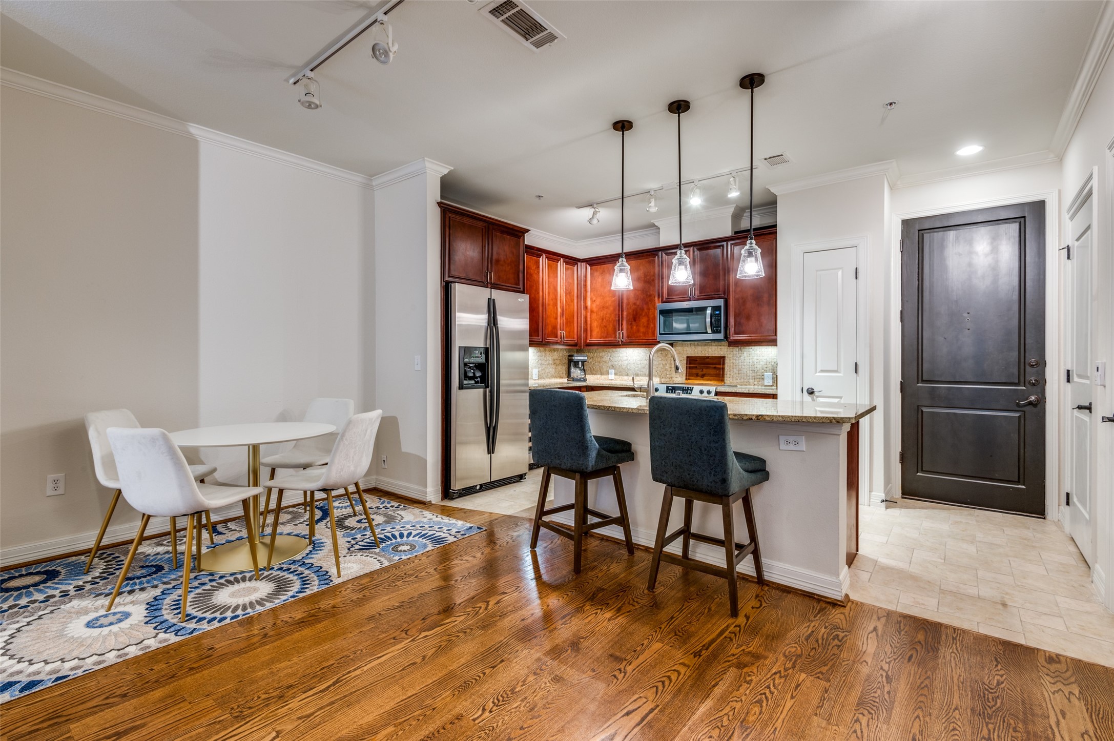 8616 Turtle Creek Boulevard 206