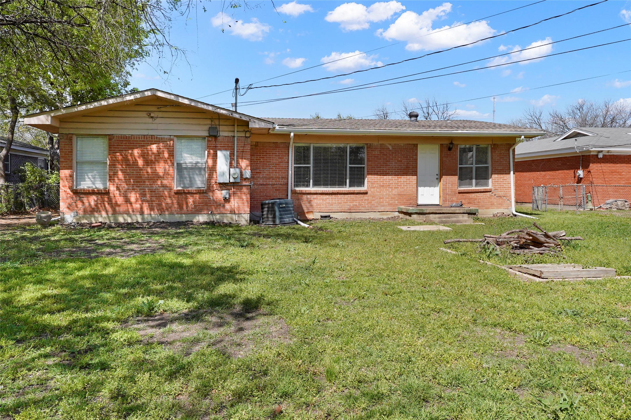 7512 Oxley Drive