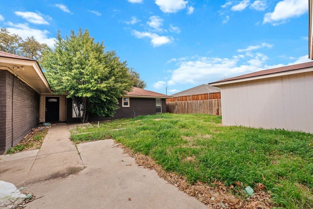 2005 Tippy Terrace