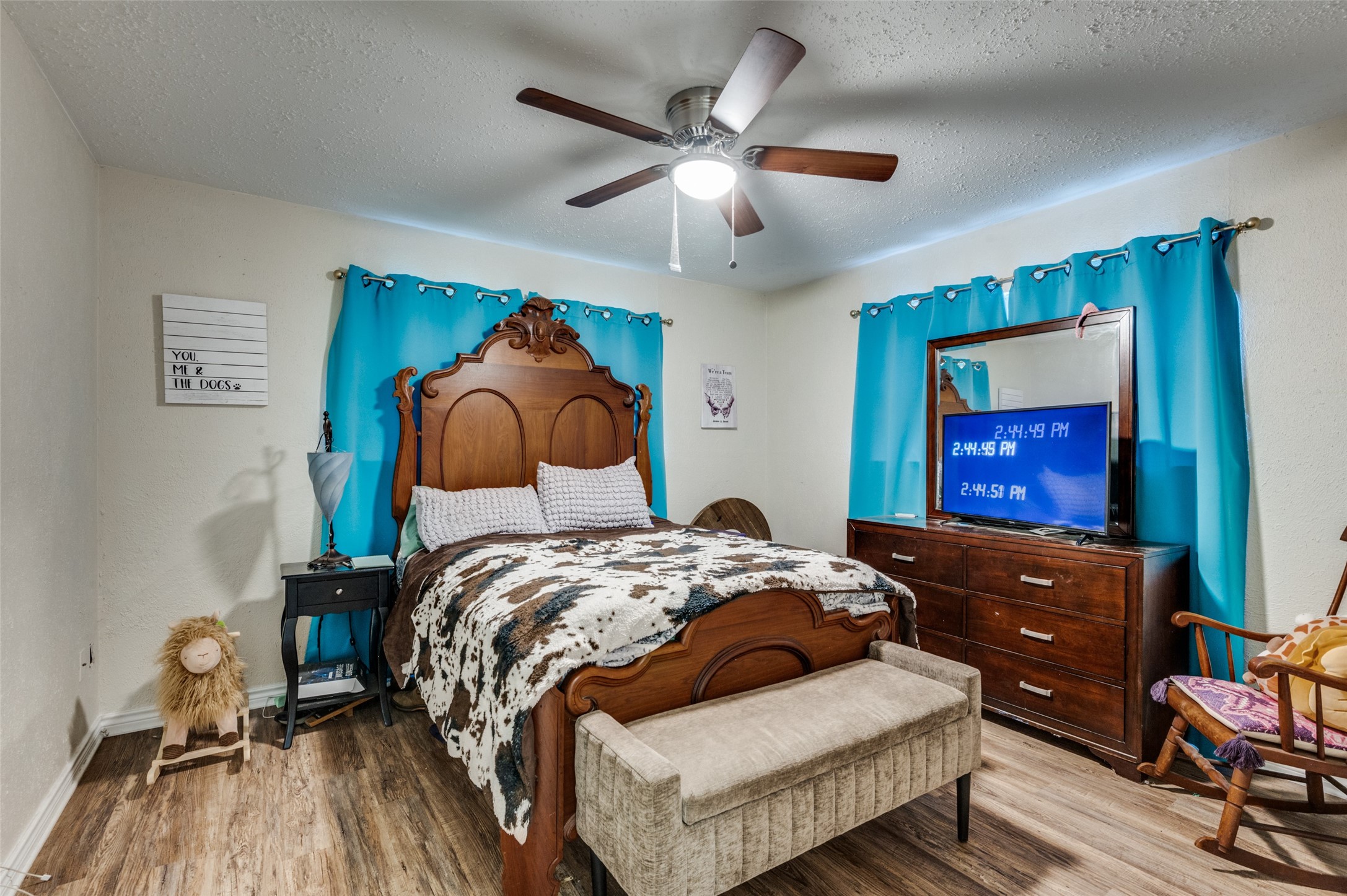 7037 Crabtree Lane