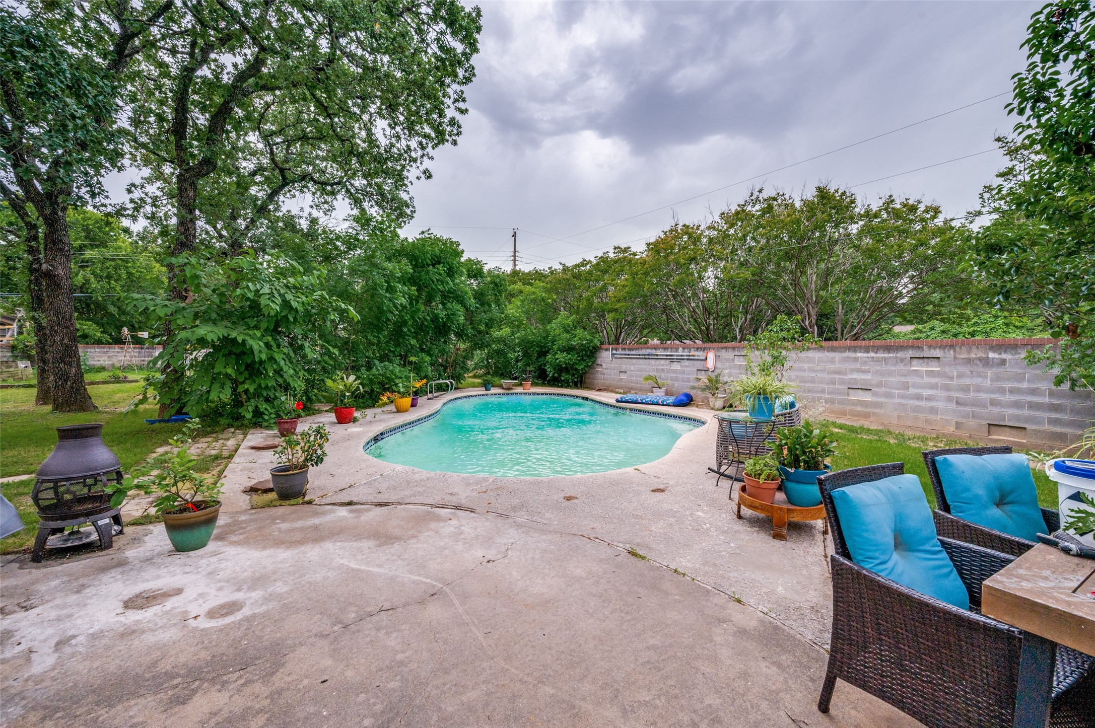 7037 Crabtree Lane
