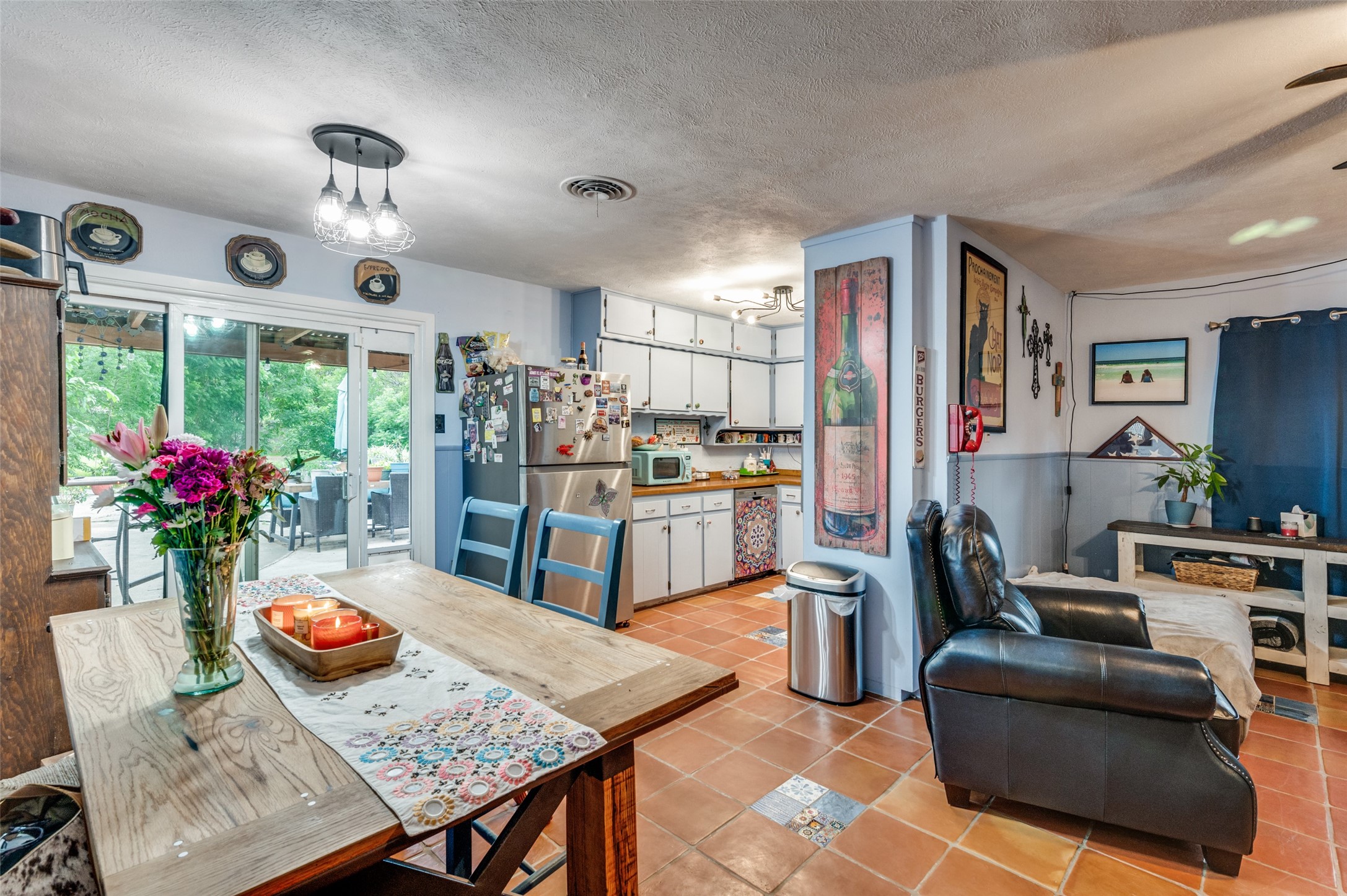 7037 Crabtree Lane