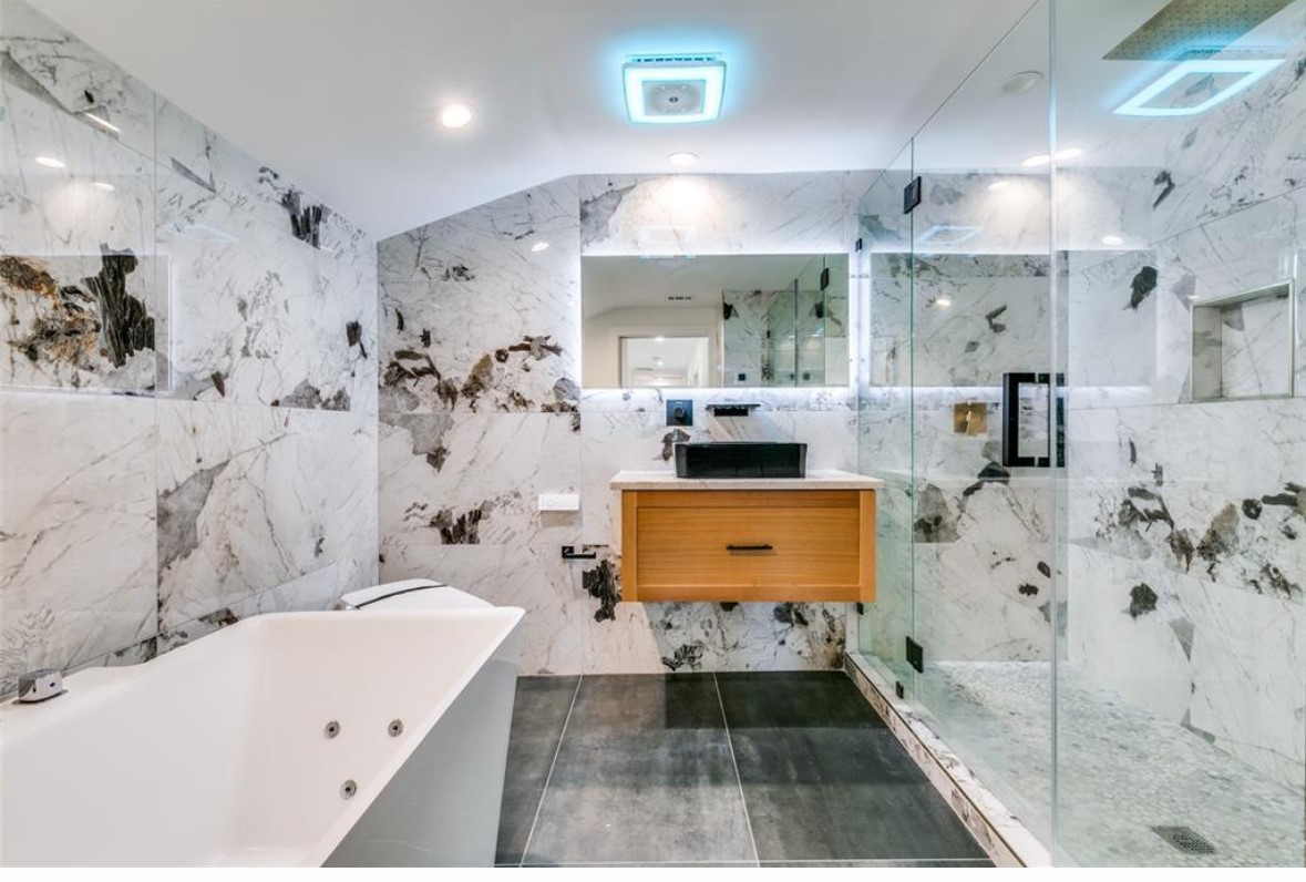 9611 Fallbrook Drive