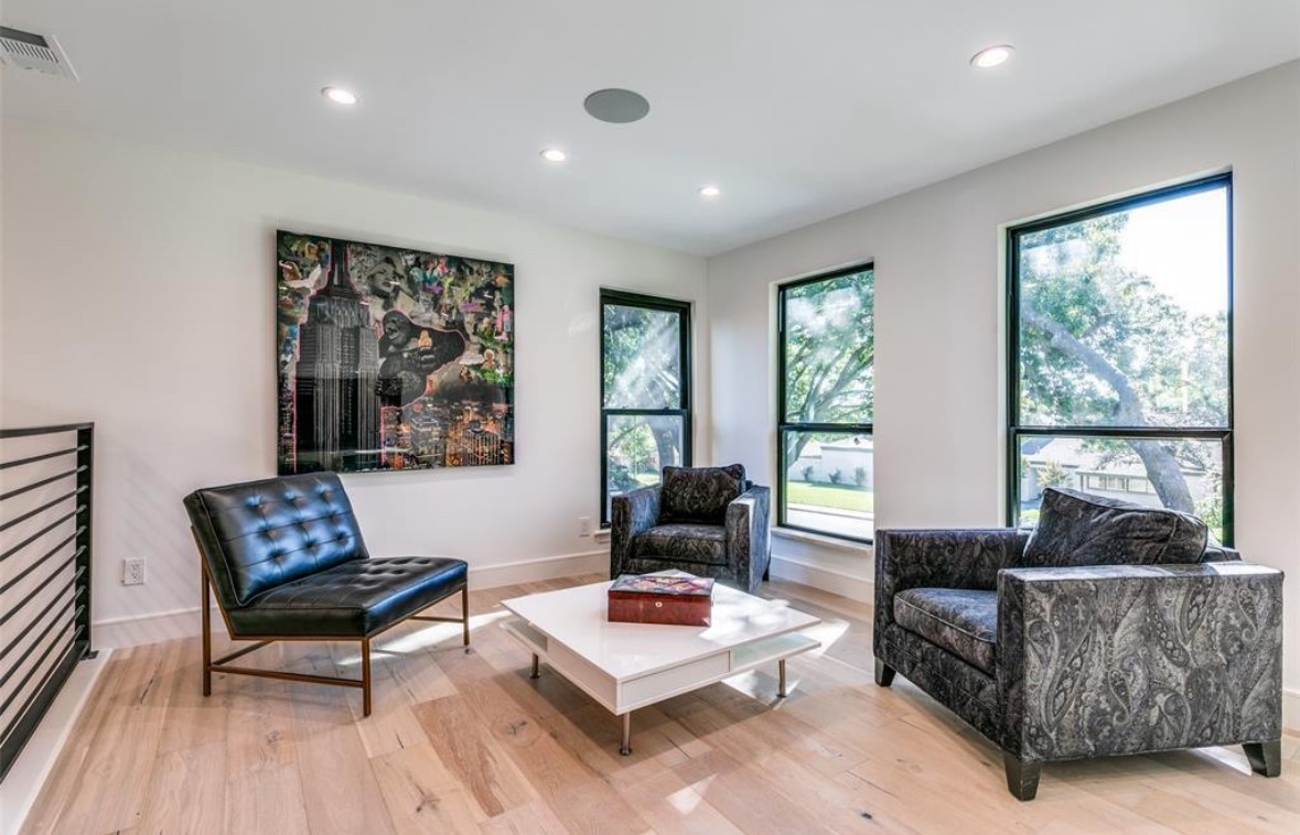 9611 Fallbrook Drive