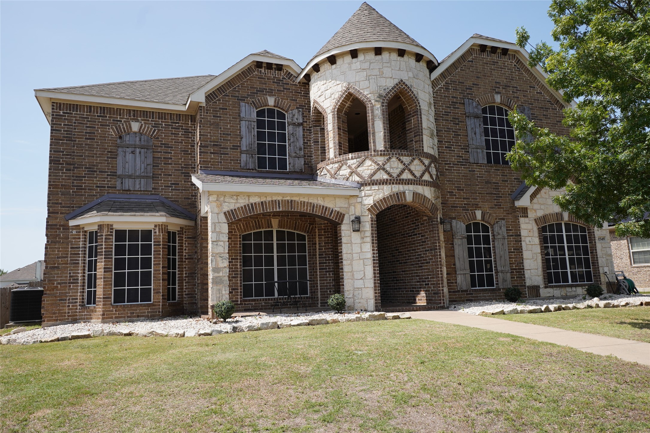1549 Alamo Bell Way