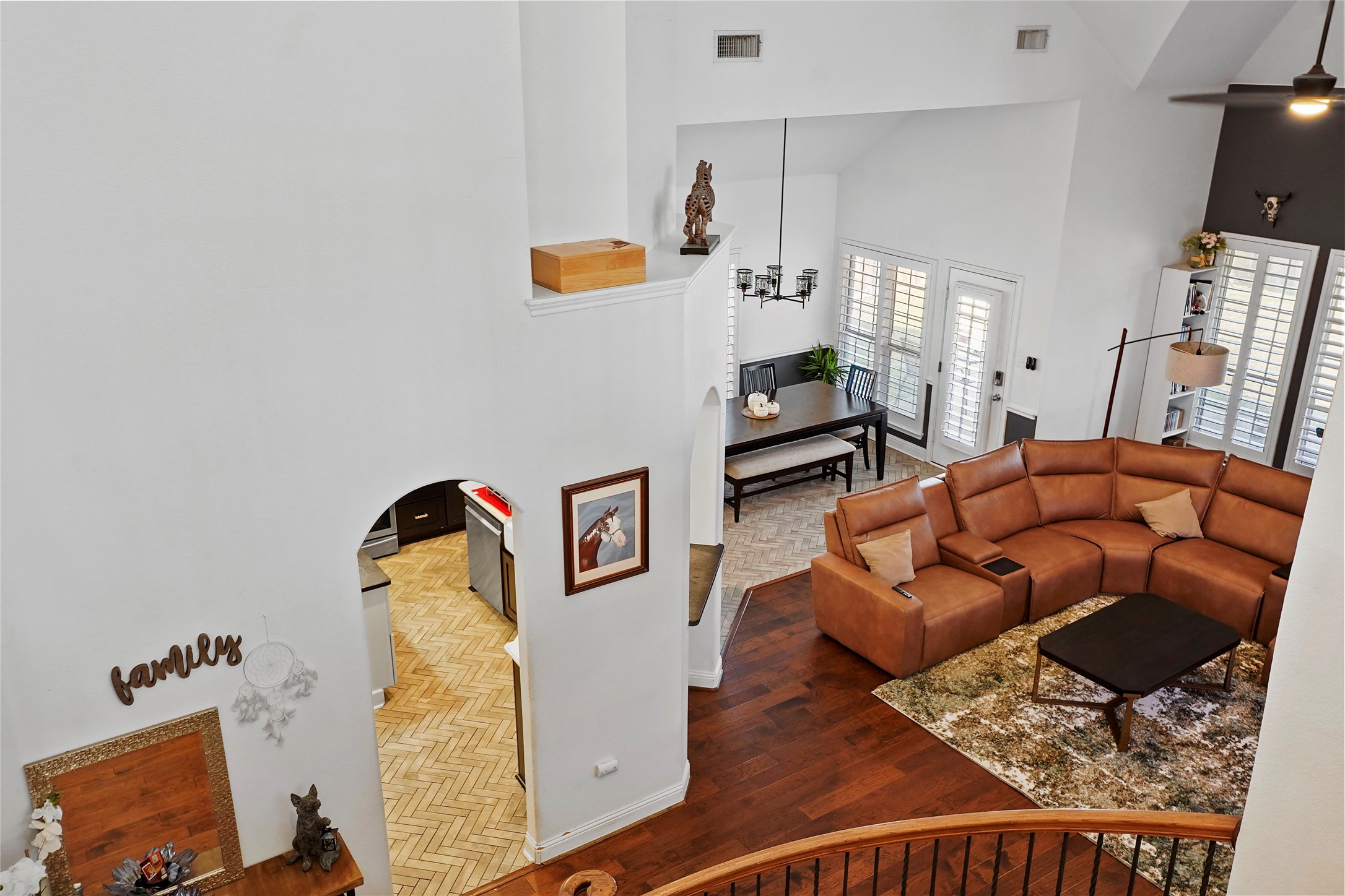1549 Alamo Bell Way