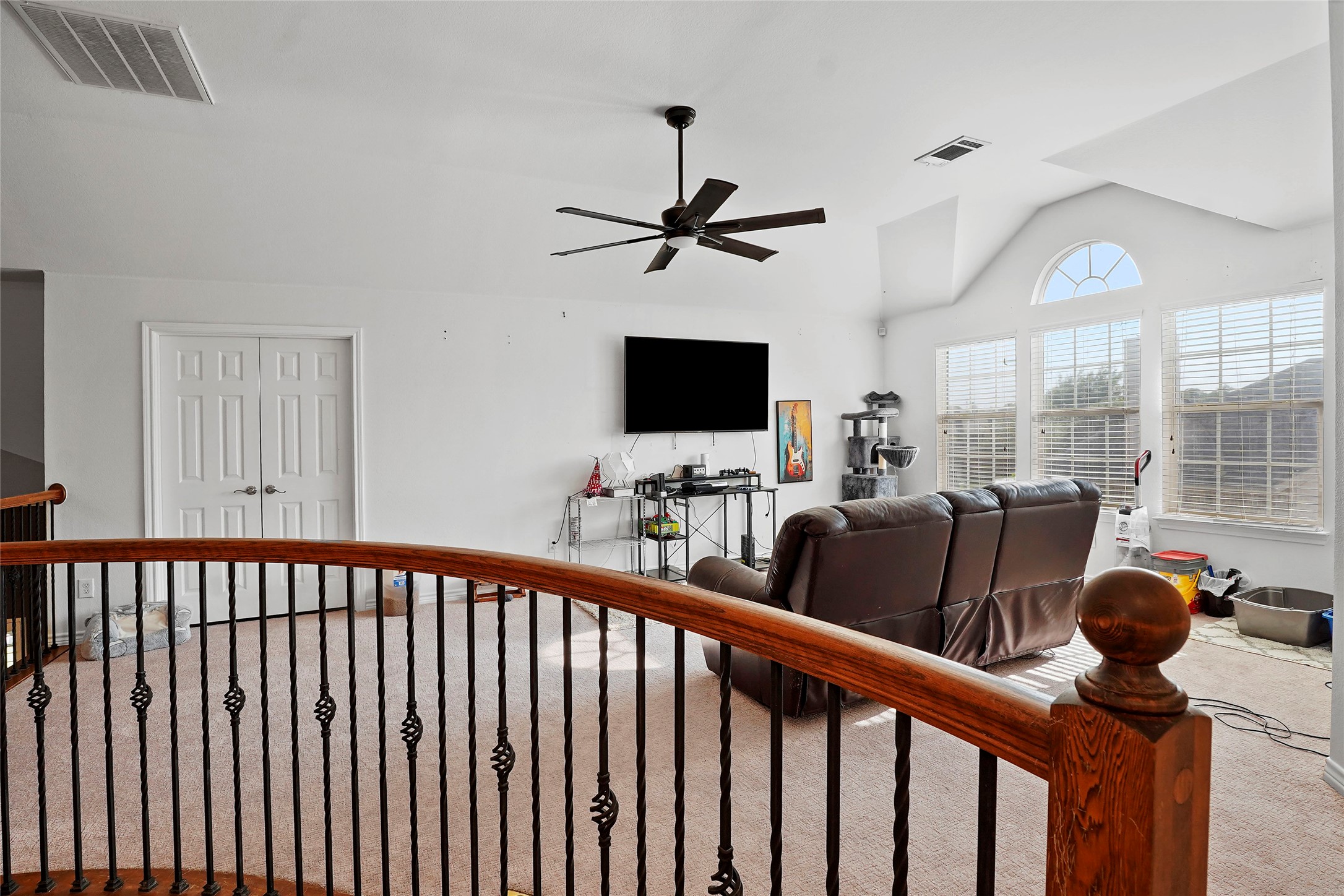 1549 Alamo Bell Way