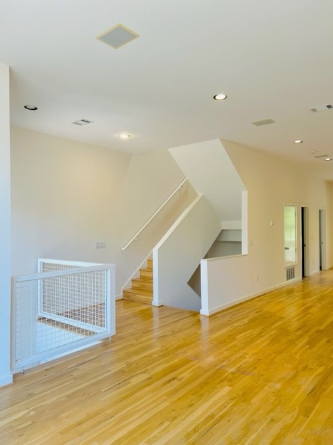 4060 Travis Street 15