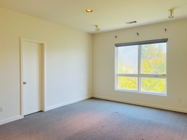 4060 Travis Street 15