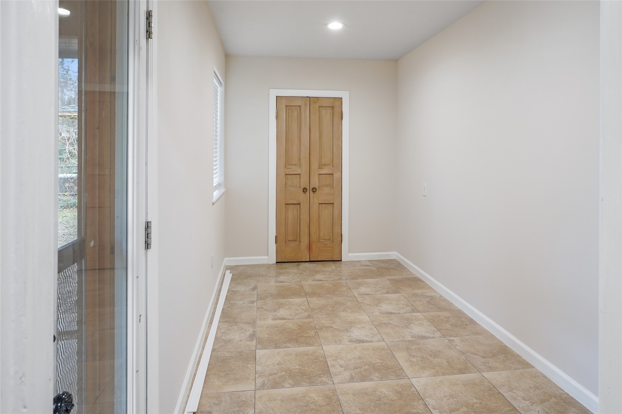 2711 Santa Cruz Drive