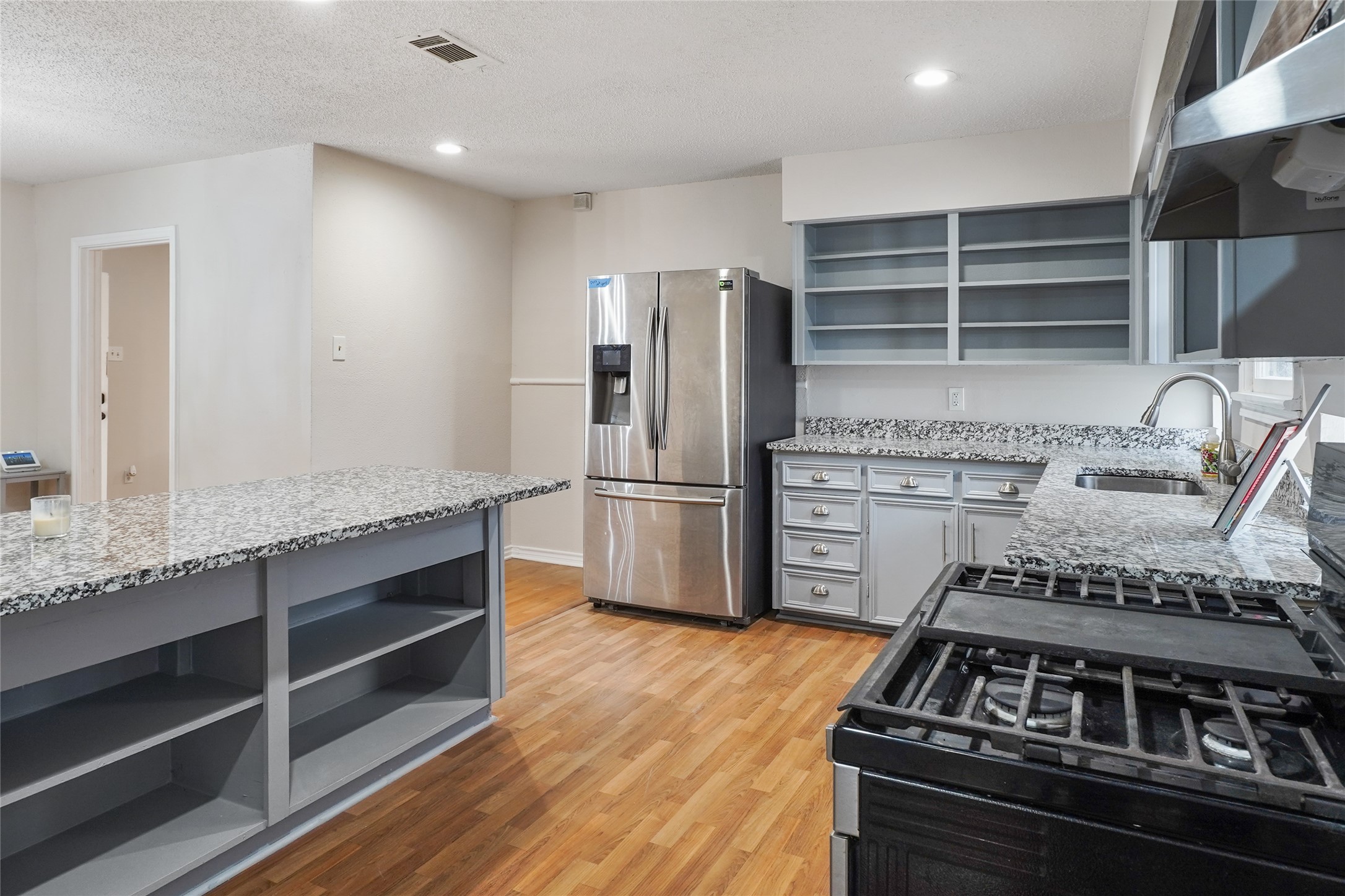 2711 Santa Cruz Drive