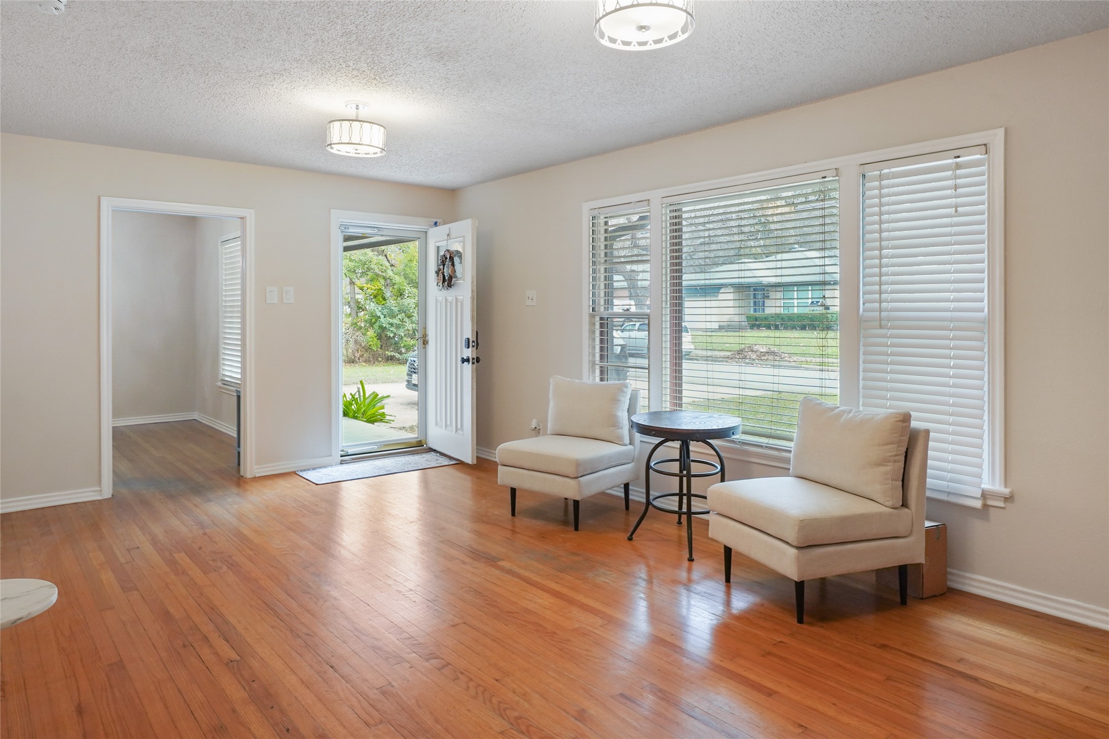 2711 Santa Cruz Drive
