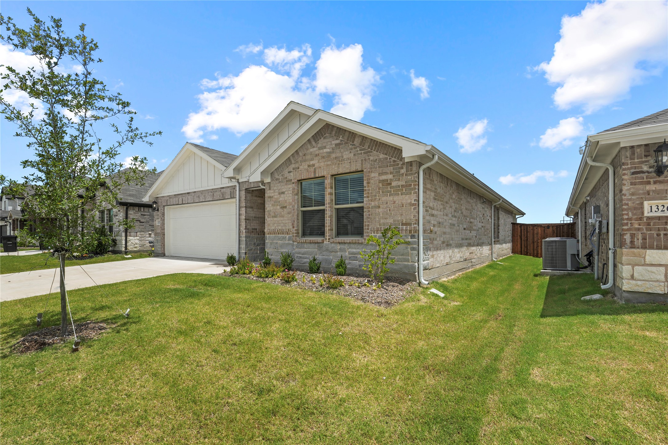 1328 Los Olmos Lane Lane