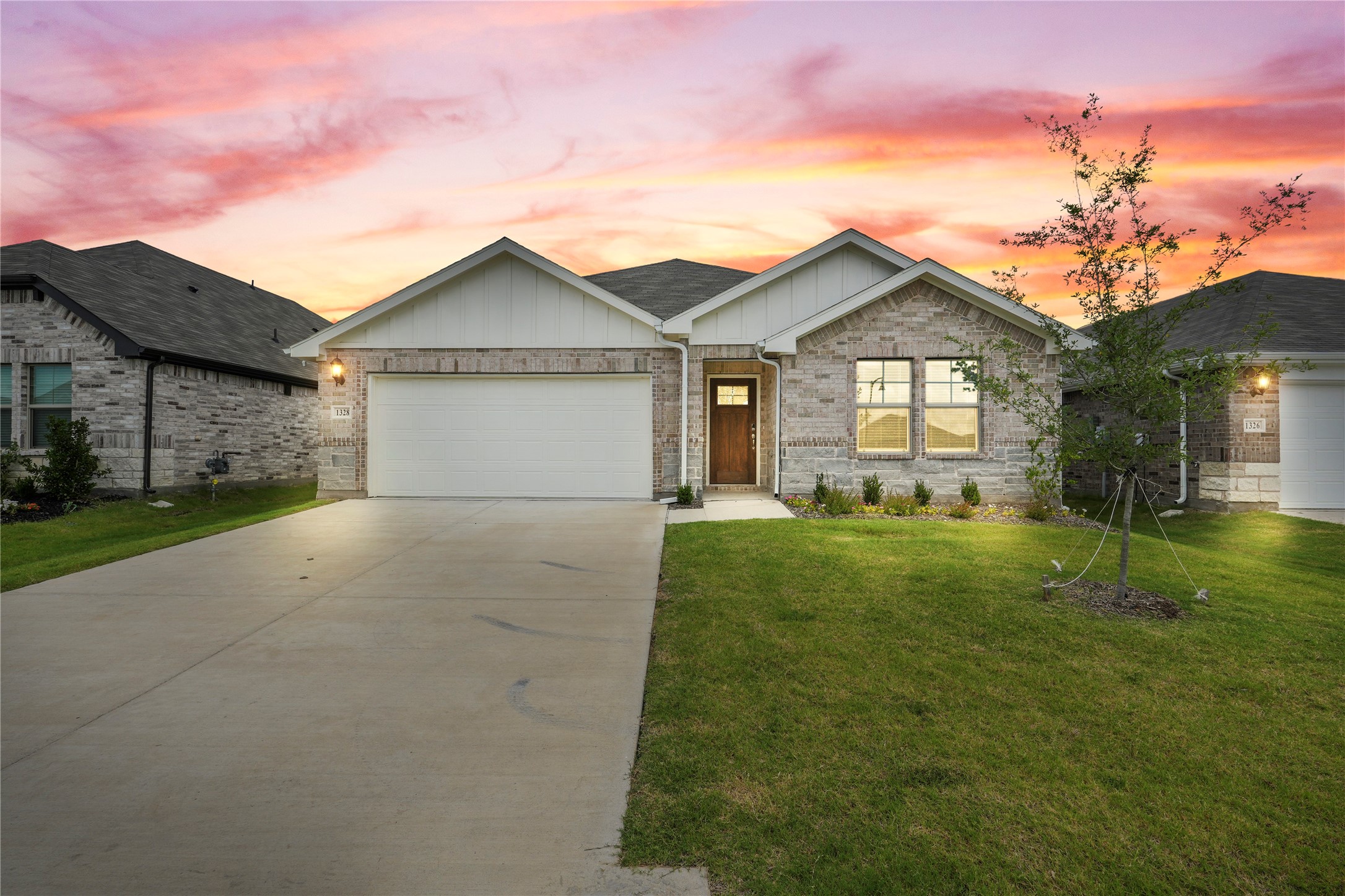 1328 Los Olmos Lane Lane