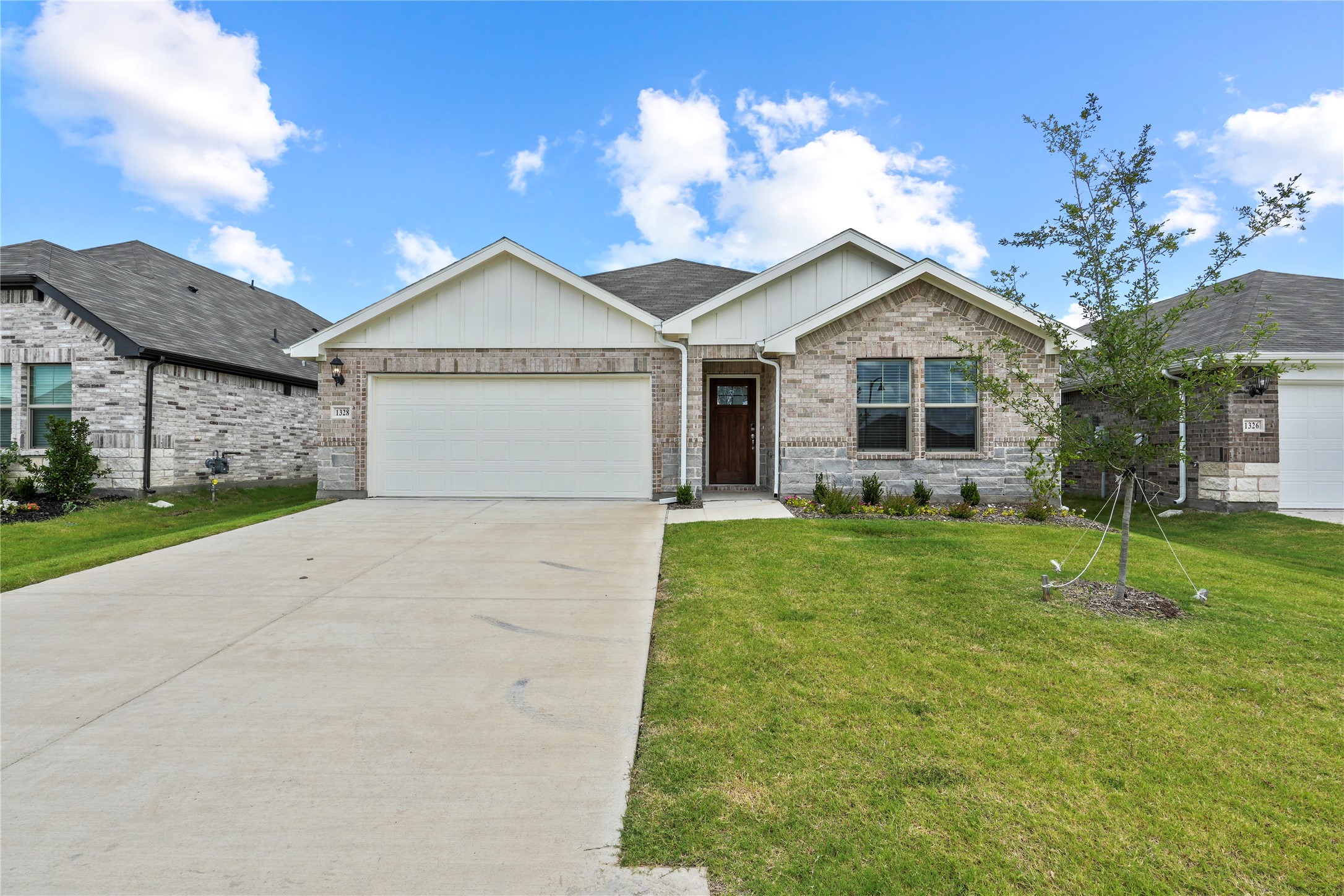 1328 Los Olmos Lane Lane